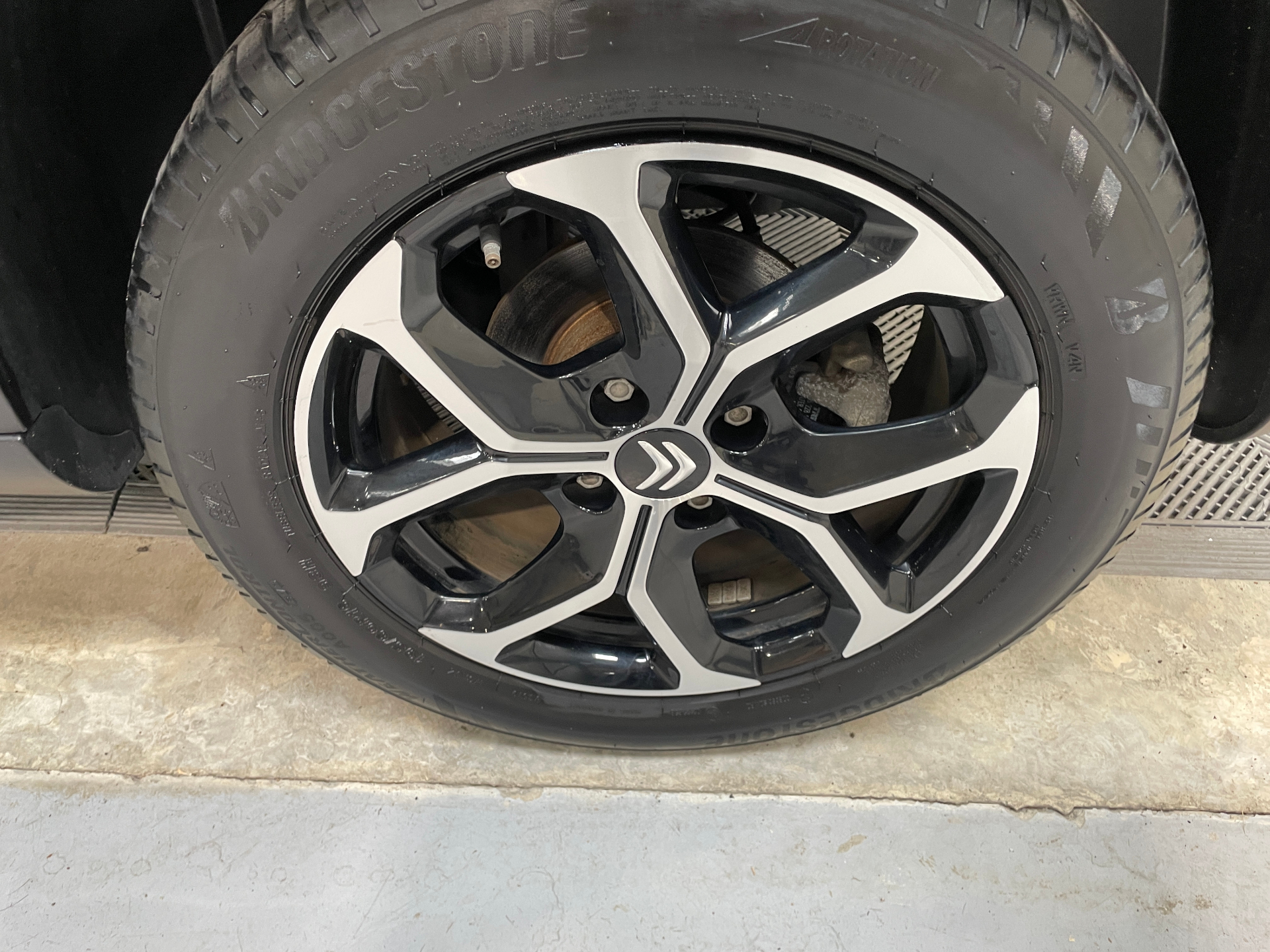 CITROEN C3 AIRCROSS BlueHDi 110 S&S BVM6 Shine — expertise