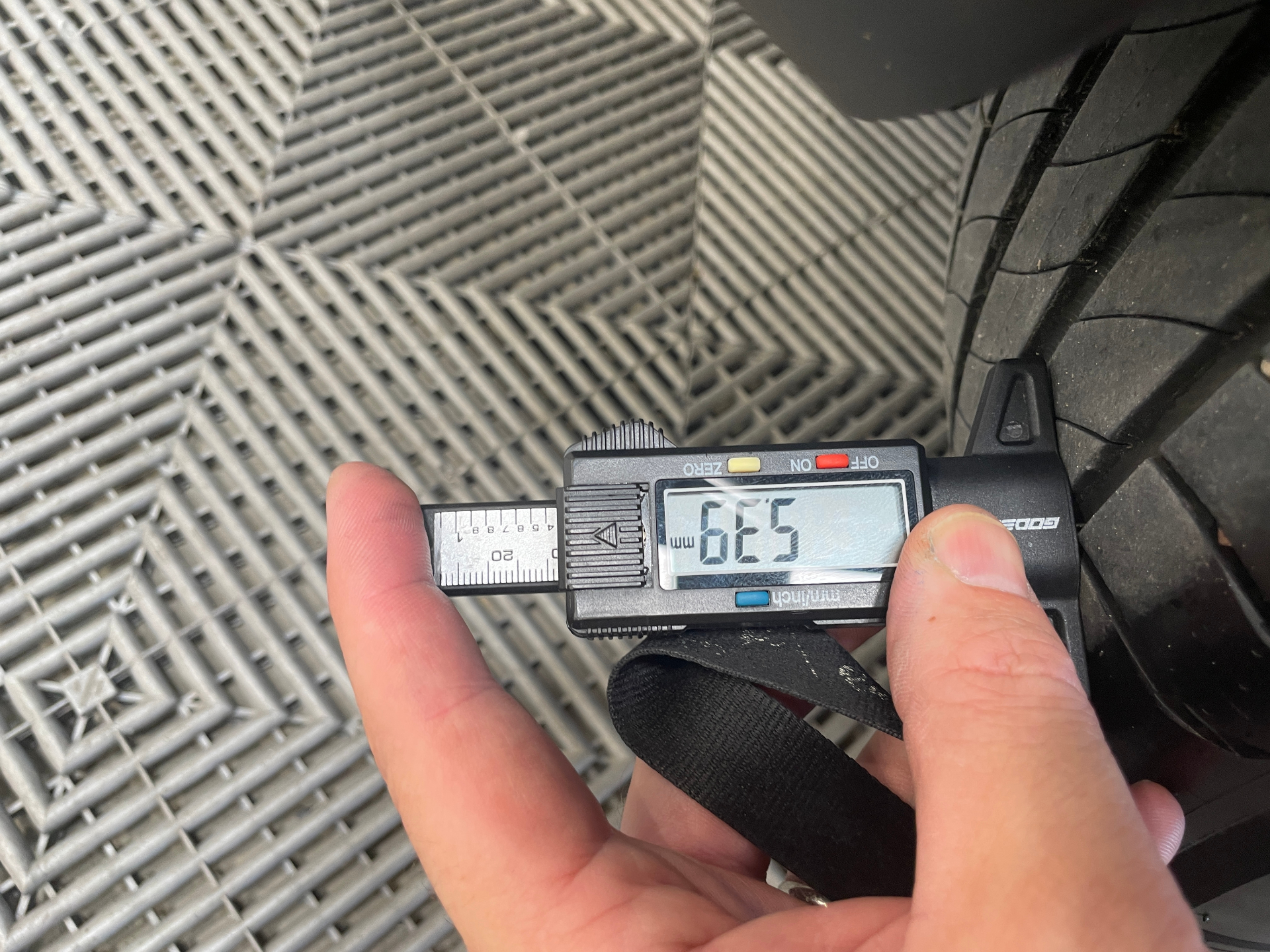 CITROEN C3 PureTech 110 S&S BVM6 Shine — expertise