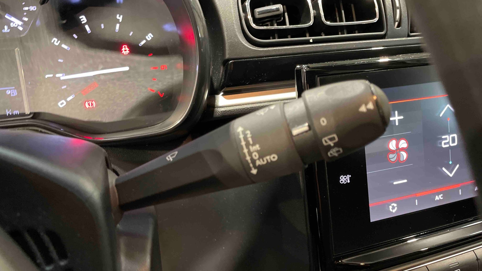 CITROEN C3 PureTech 83 S&S BVM5 Shine