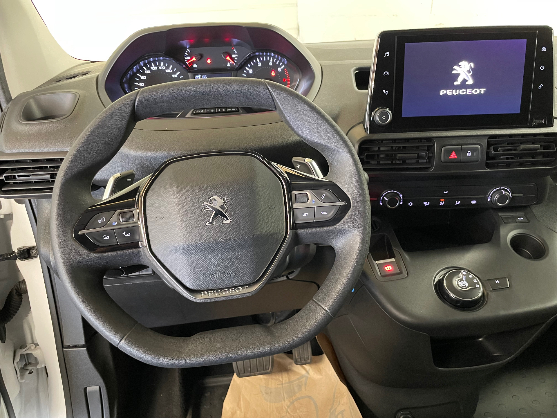 PEUGEOT PARTNER FOURGON STANDARD 650 KG BLUEHDI 130 S&S EAT8 ASPHALT
