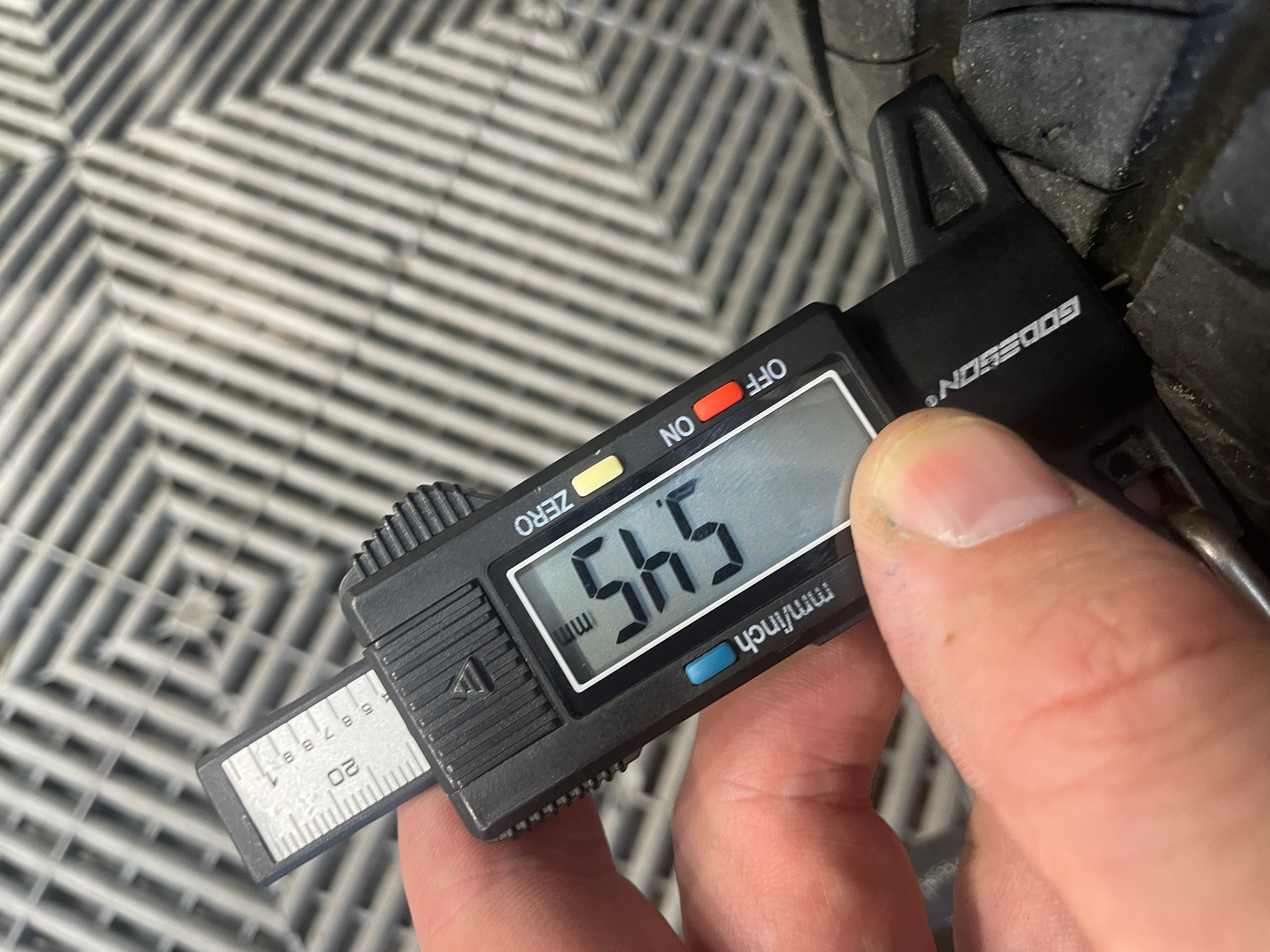 CITROEN C3 PureTech 83 S&S BVM5 Shine — expertise