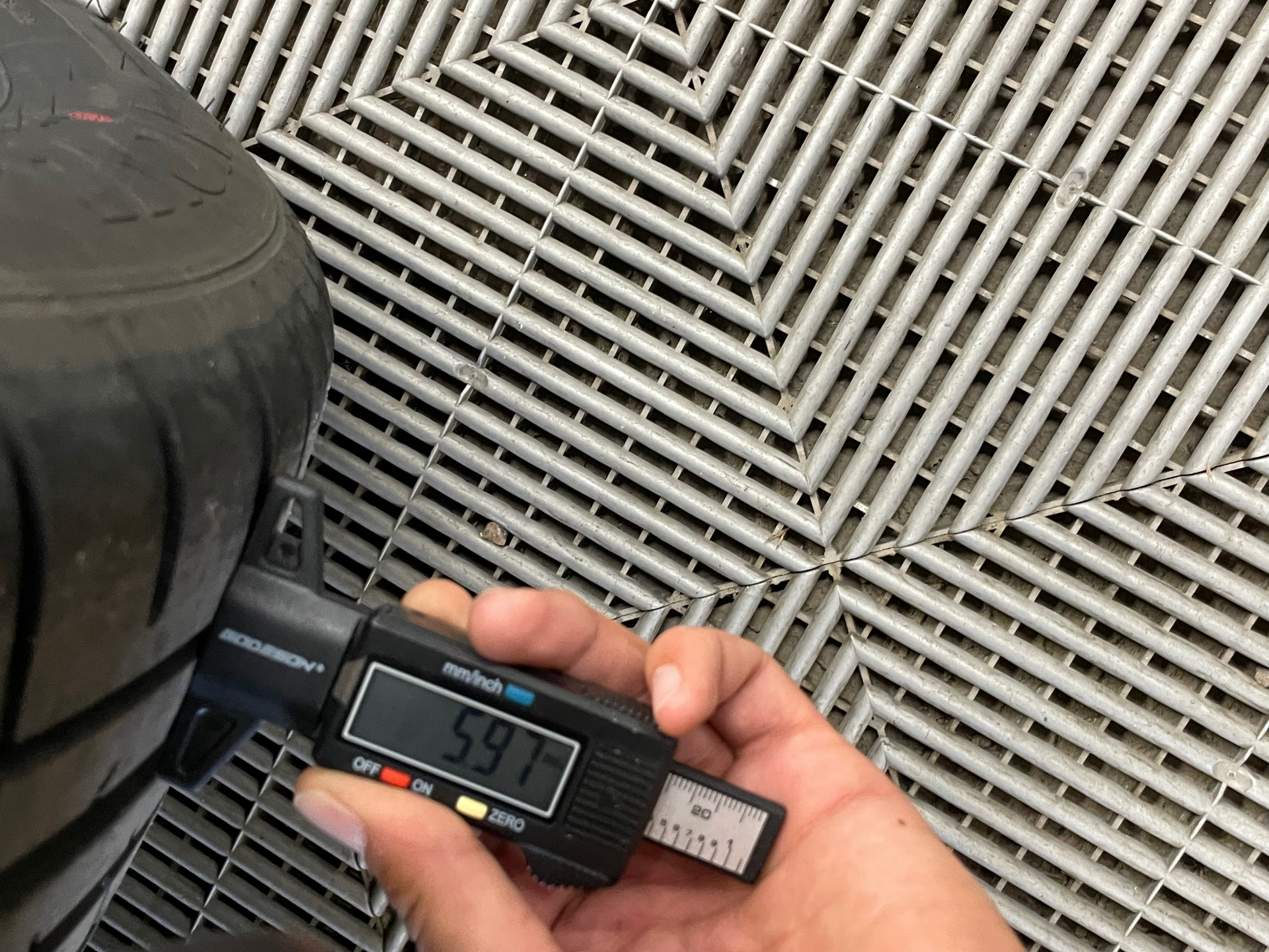 CITROEN C3 PureTech 110 S&S BVM6 Shine — expertise