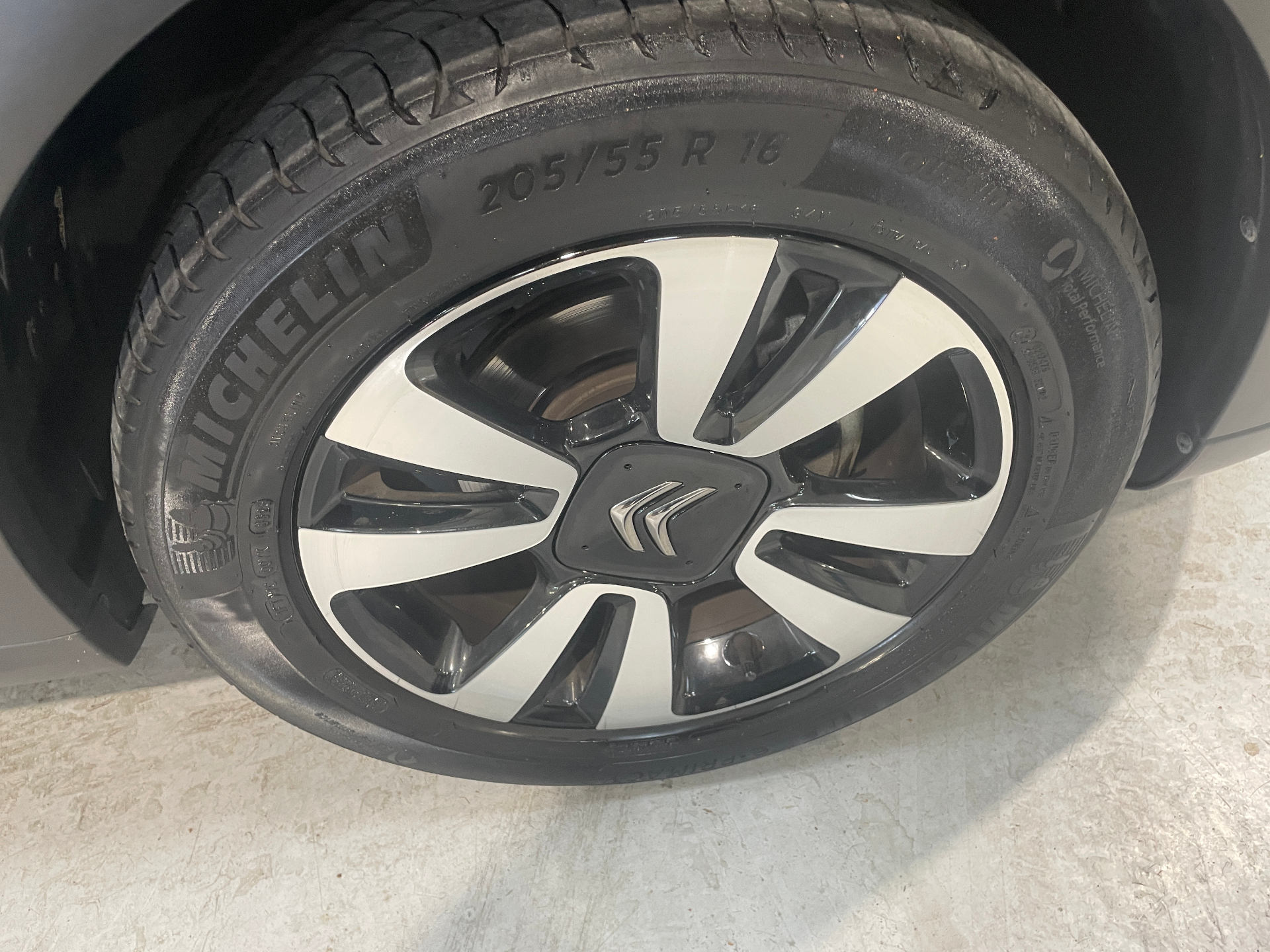 CITROEN C3 PureTech 83 S&S BVM5 Shine — expertise