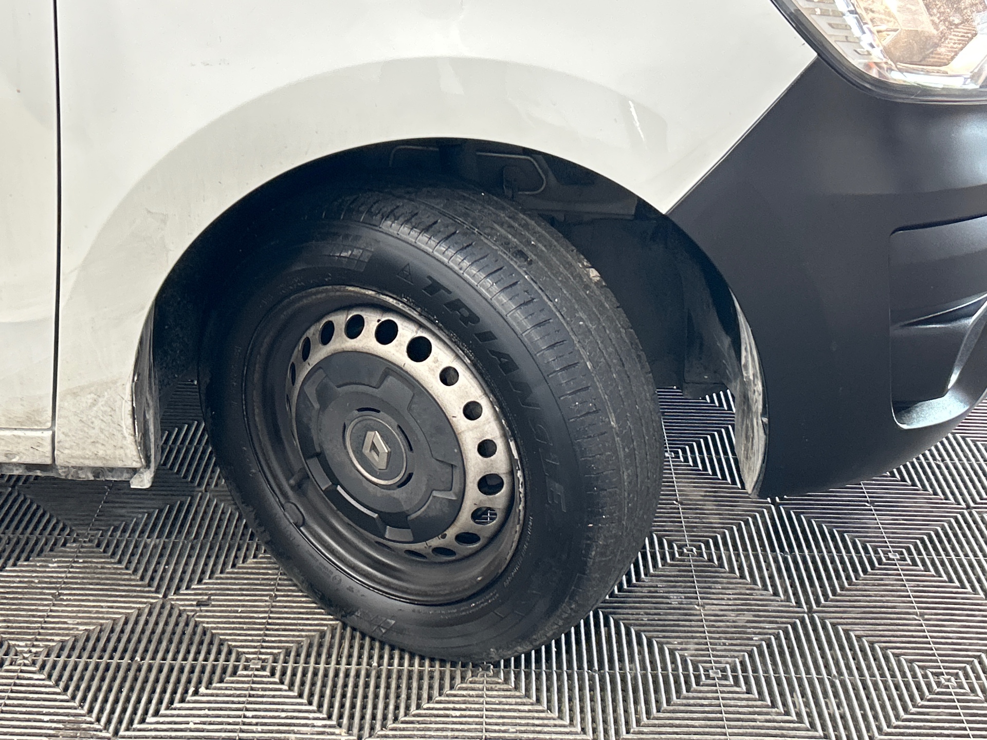 RENAULT EXPRESS VAN Confort Blue dCi 95 - 22 — expertise