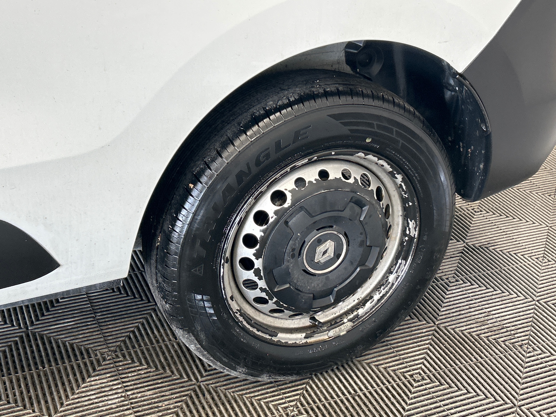 RENAULT EXPRESS VAN Confort Blue dCi 95 - 22 — expertise