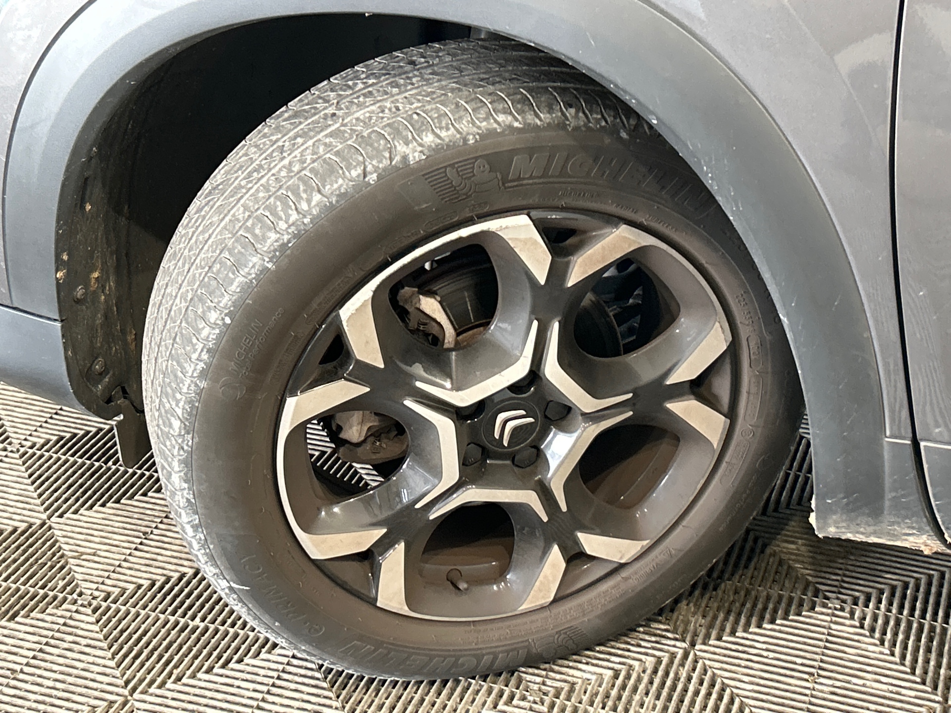 CITROEN C5 AIRCROSS PTECH 130 S&S EAT8 C-SERIES — expertise