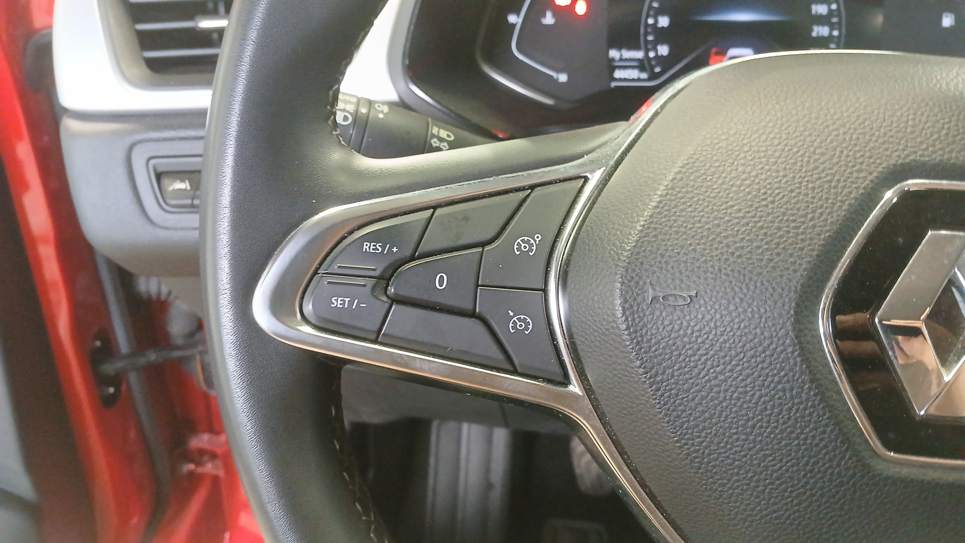 RENAULT CAPTUR techno mild hybrid 140