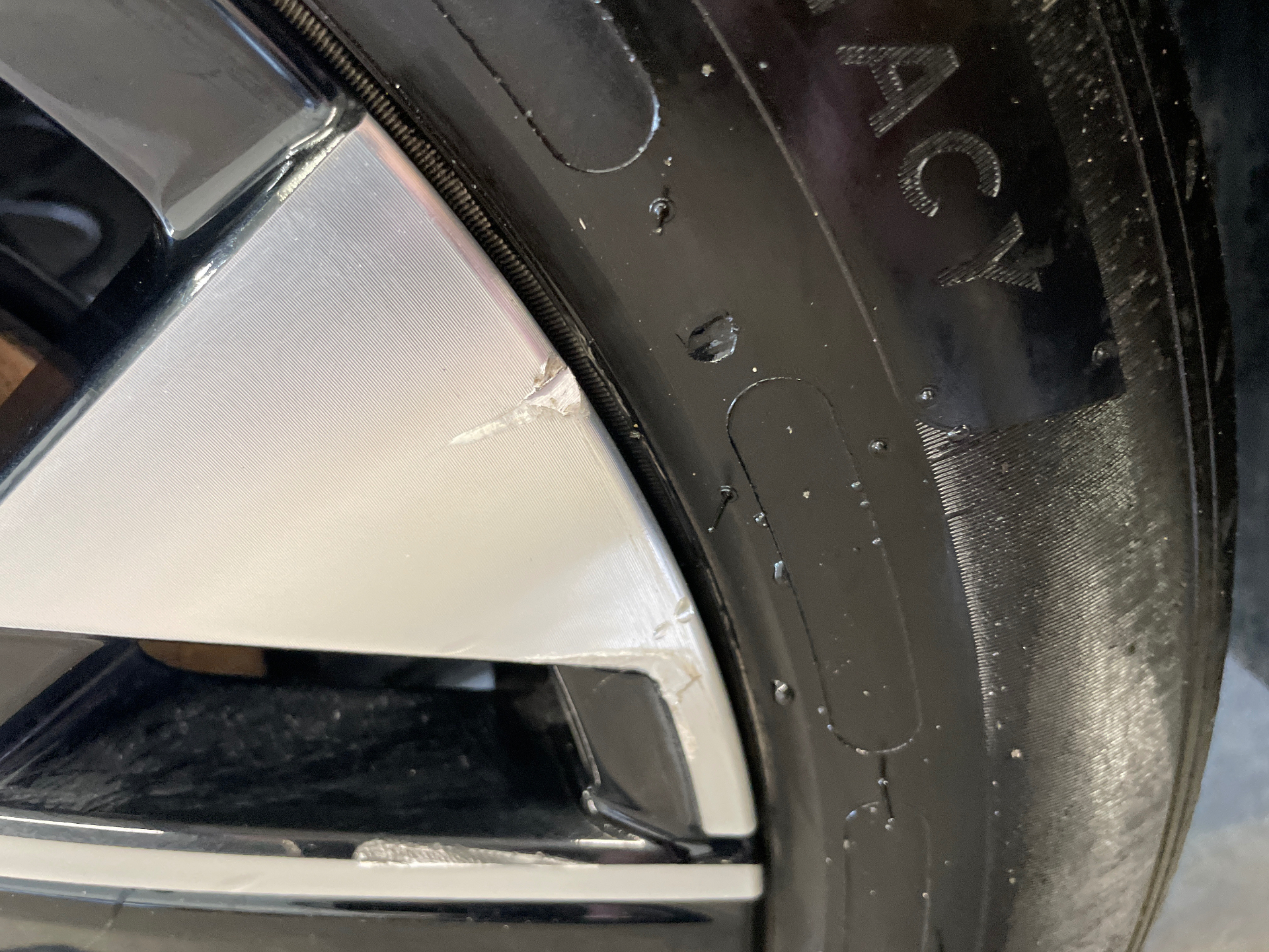 PEUGEOT 208 Allure 100 ch BVM6 — expertise