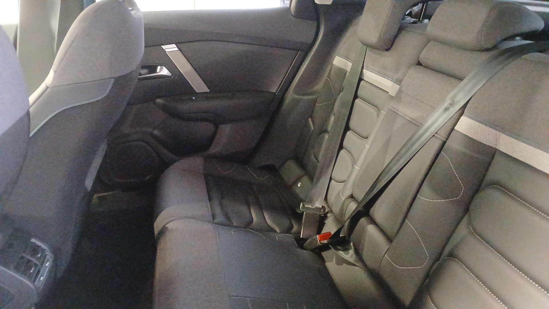 CITROEN C4 PureTech 130 EAT8 Max