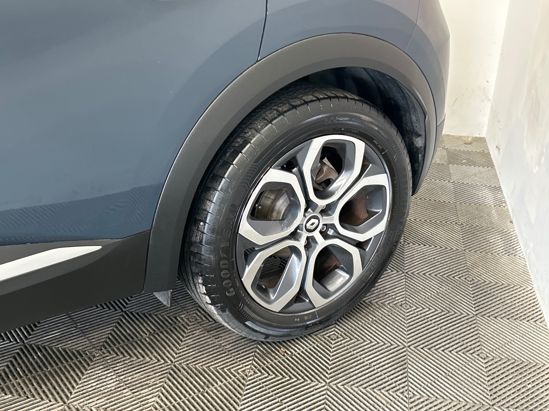 RENAULT CAPTUR E-Tech full hybrid 145 Techno — expertise