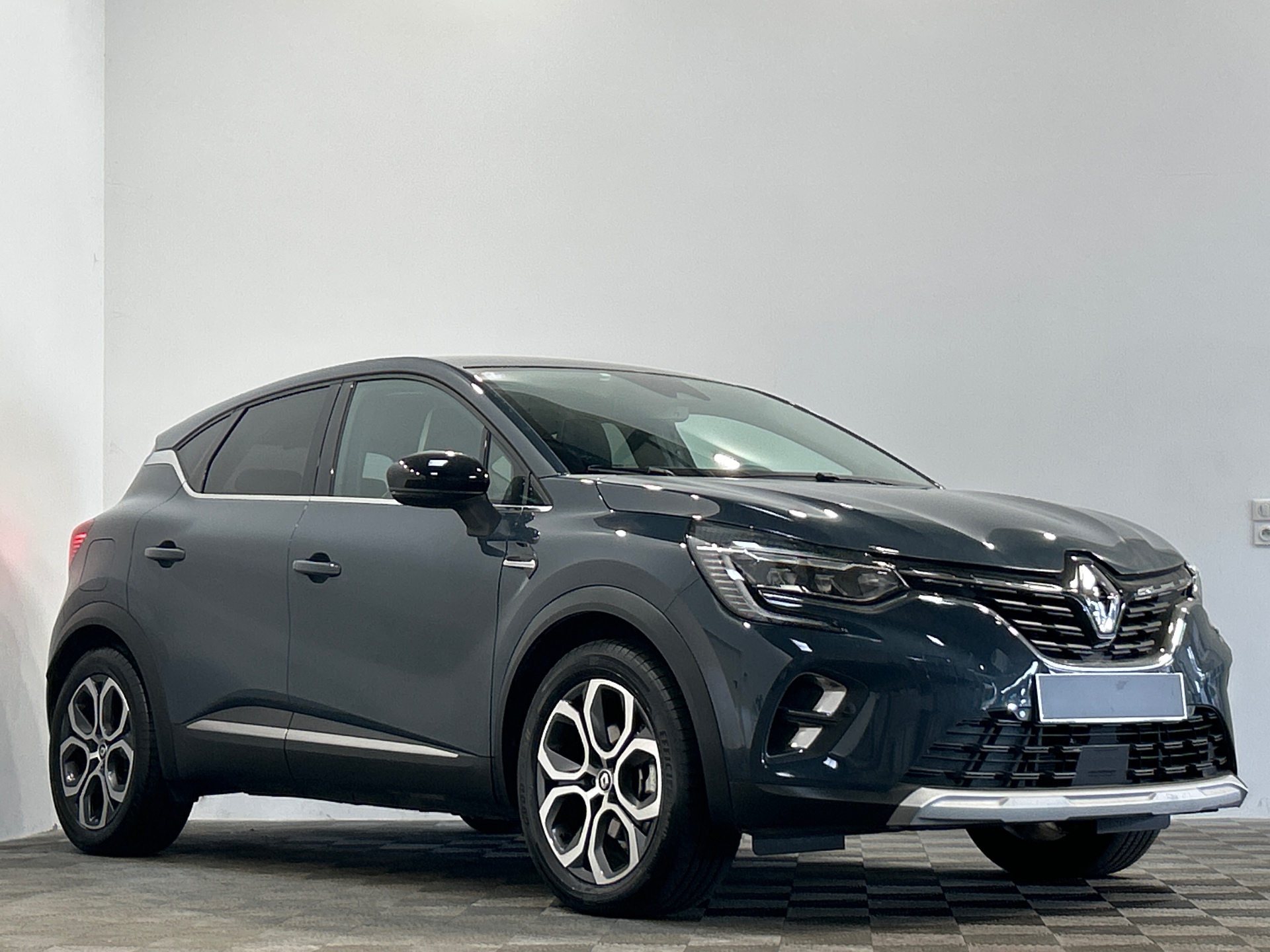 RENAULT CAPTUR E-Tech full hybrid 145 Techno