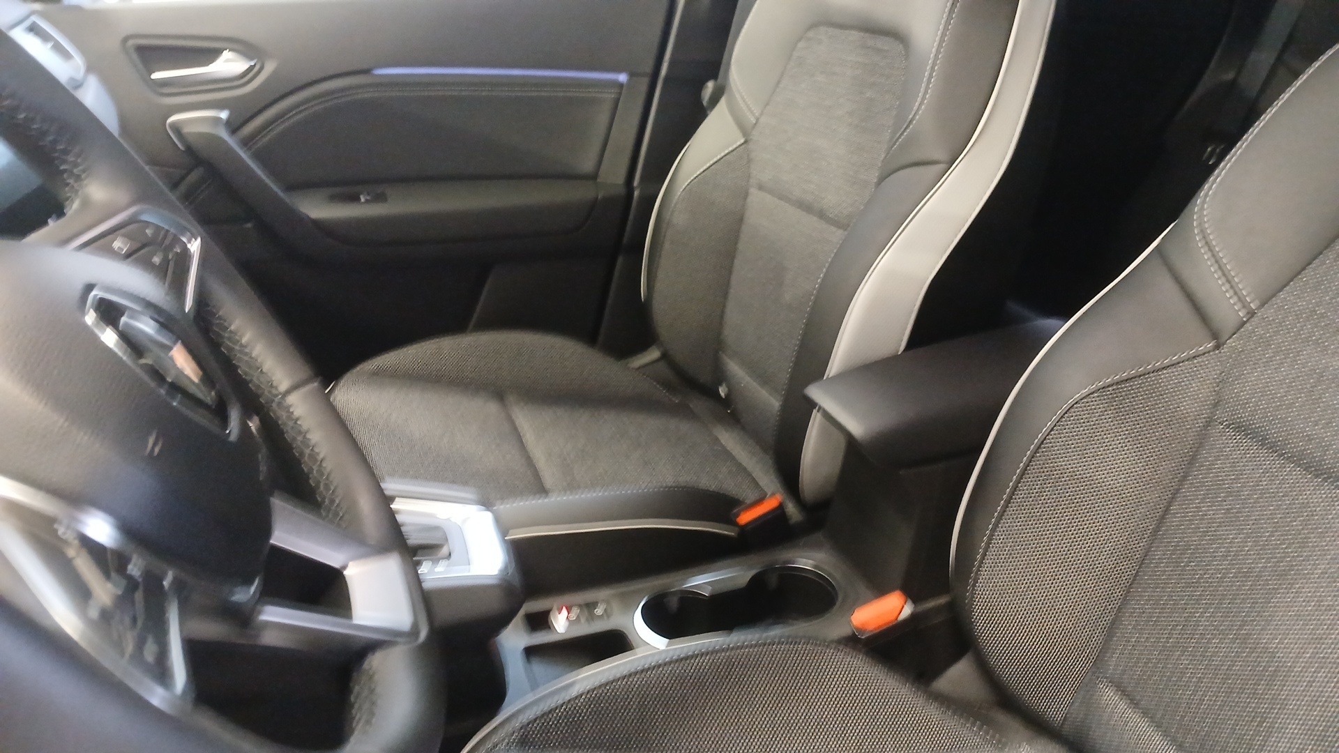RENAULT CAPTUR E-Tech full hybrid 145 Techno