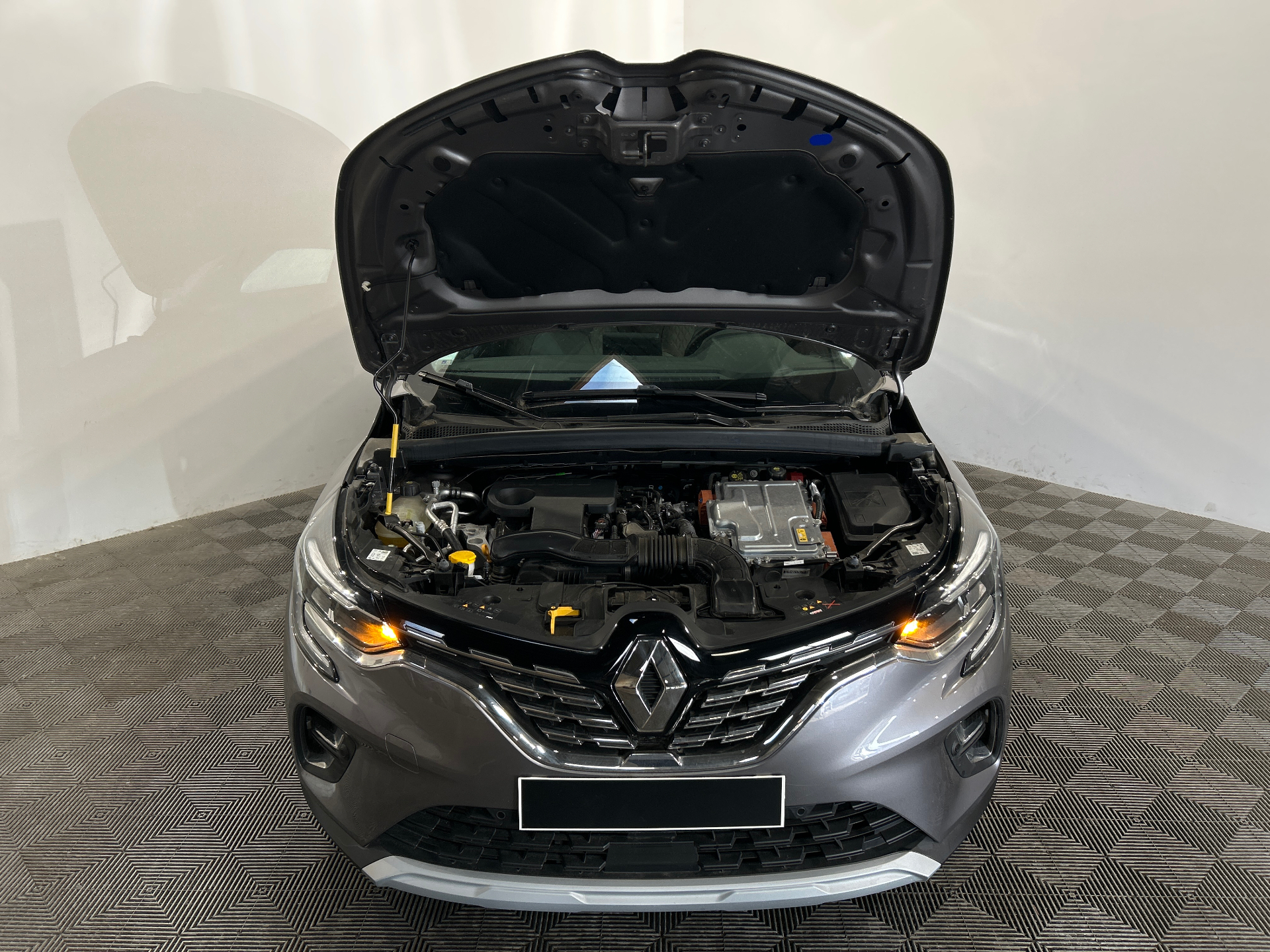 RENAULT CAPTUR E-Tech full hybrid 145 Iconic — expertise