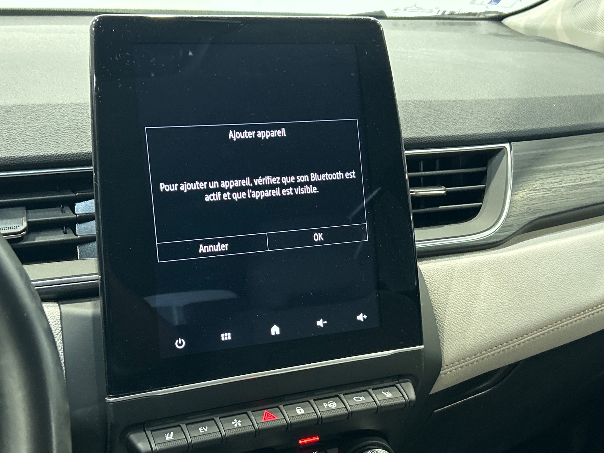 RENAULT CAPTUR E-Tech full hybrid 145 Iconic