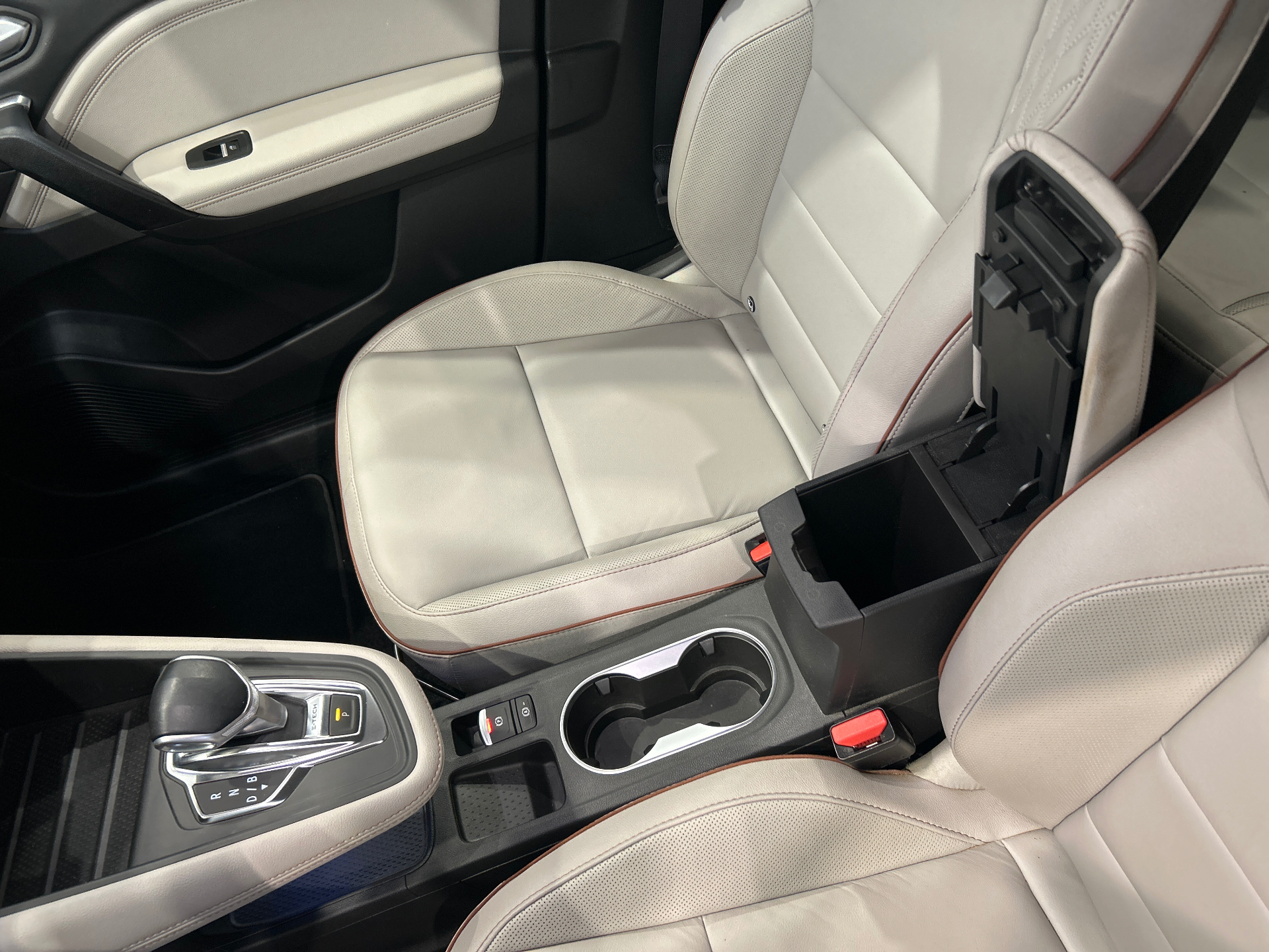 RENAULT CAPTUR E-Tech full hybrid 145 Iconic