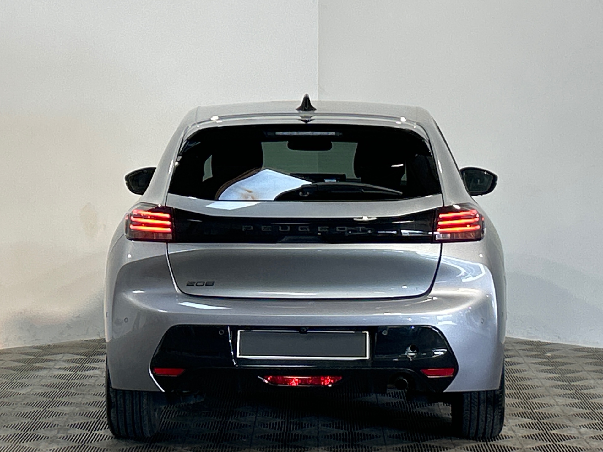 PEUGEOT 208 ALL PT100 BVM