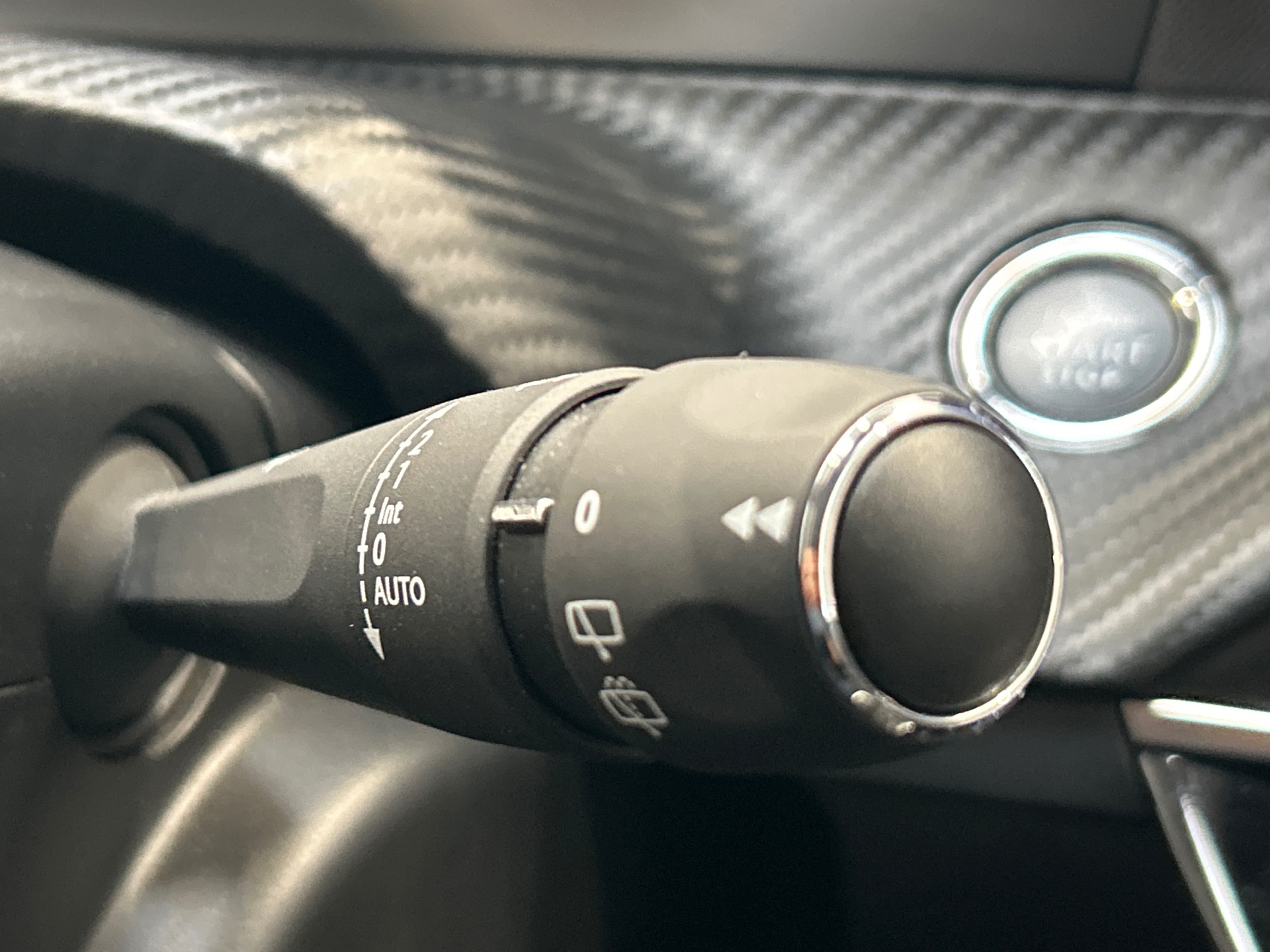PEUGEOT 208 ALL PT100 BVM