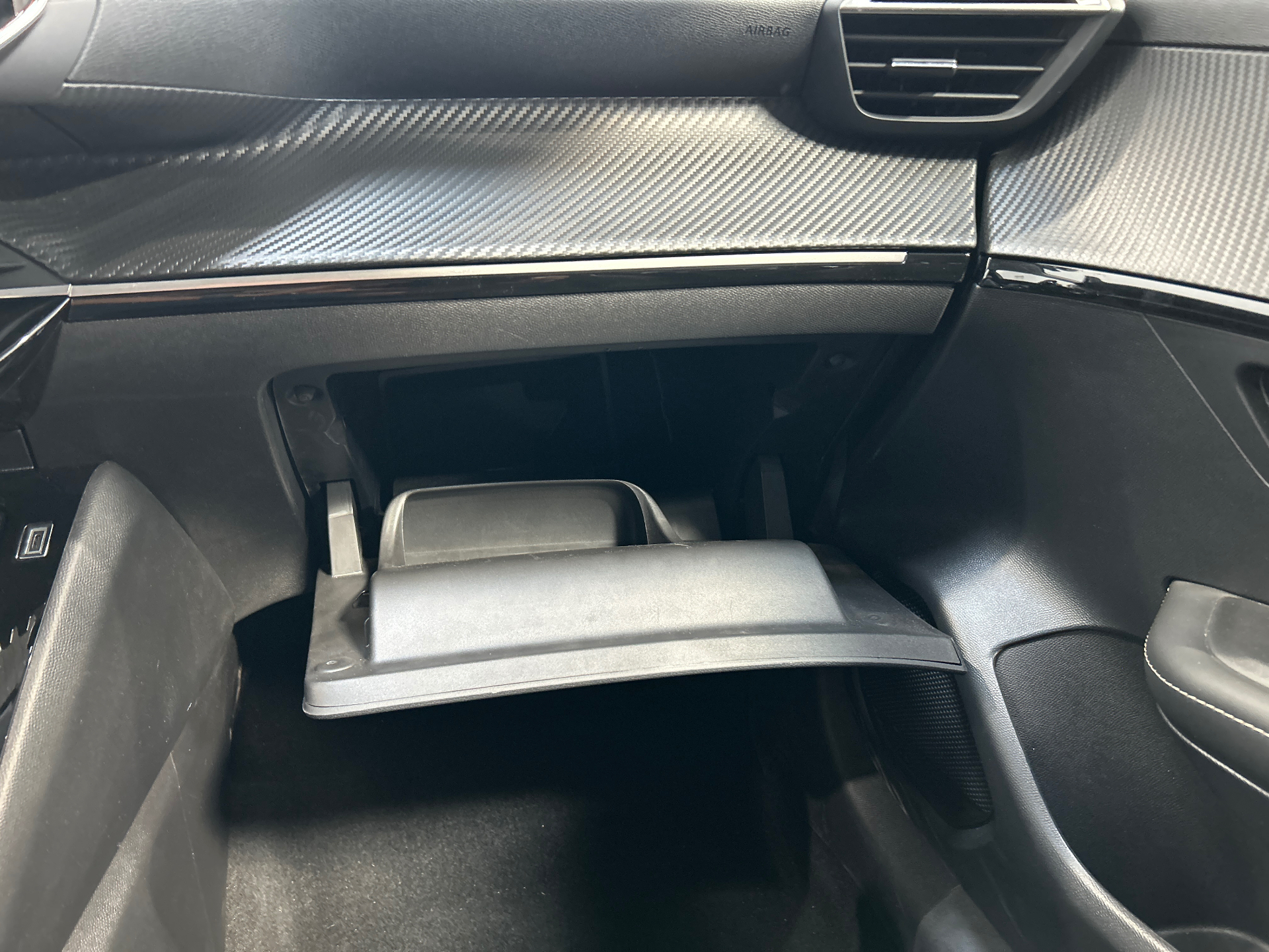 PEUGEOT 208 ALL PT100 BVM