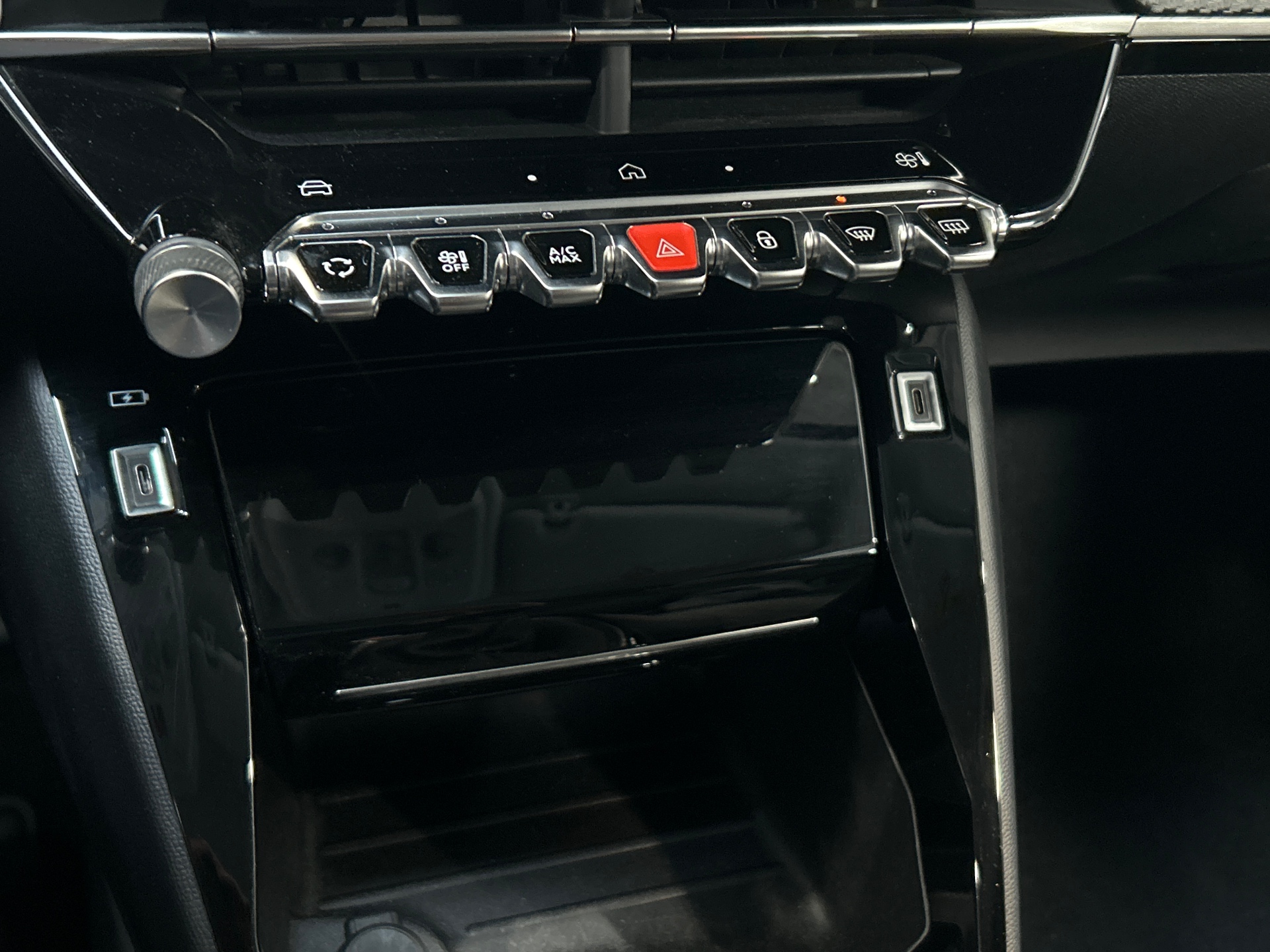 PEUGEOT 208 ALL PT100 BVM