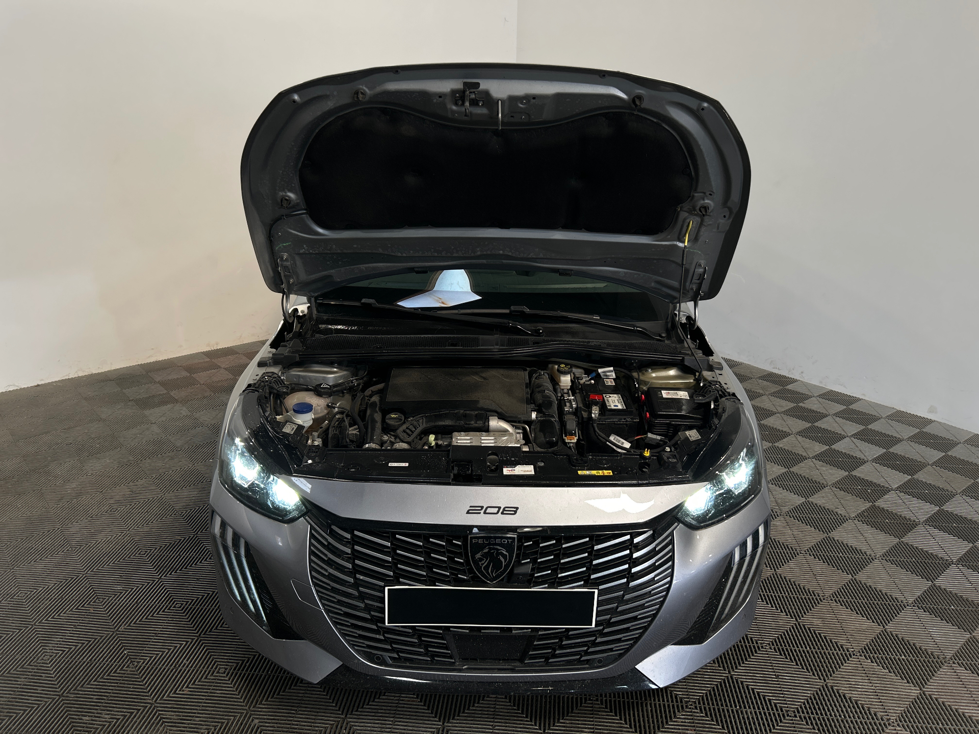 PEUGEOT 208 ALL PT100 BVM — expertise