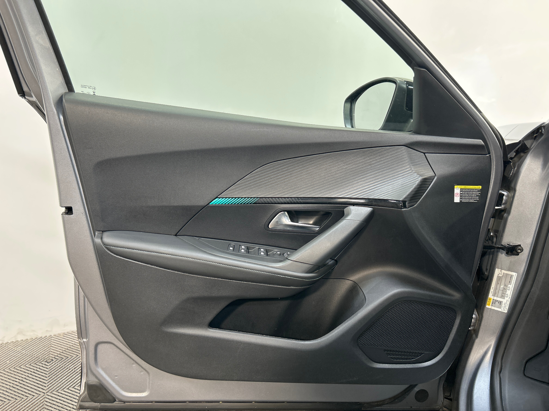 PEUGEOT 2008 PureTech 130 S&S BVM6 Allure Pack