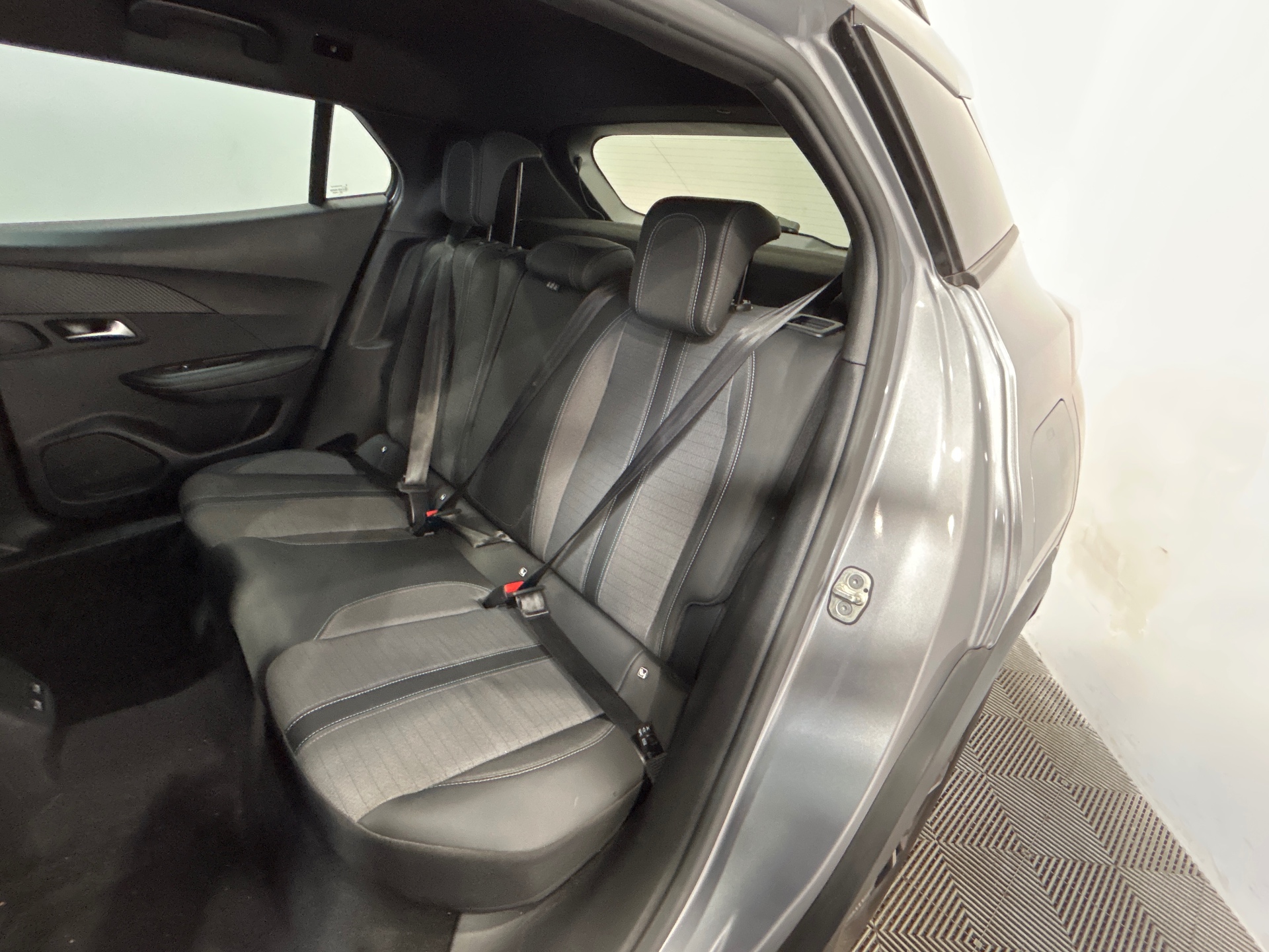 PEUGEOT 2008 PureTech 130 S&S BVM6 Allure Pack
