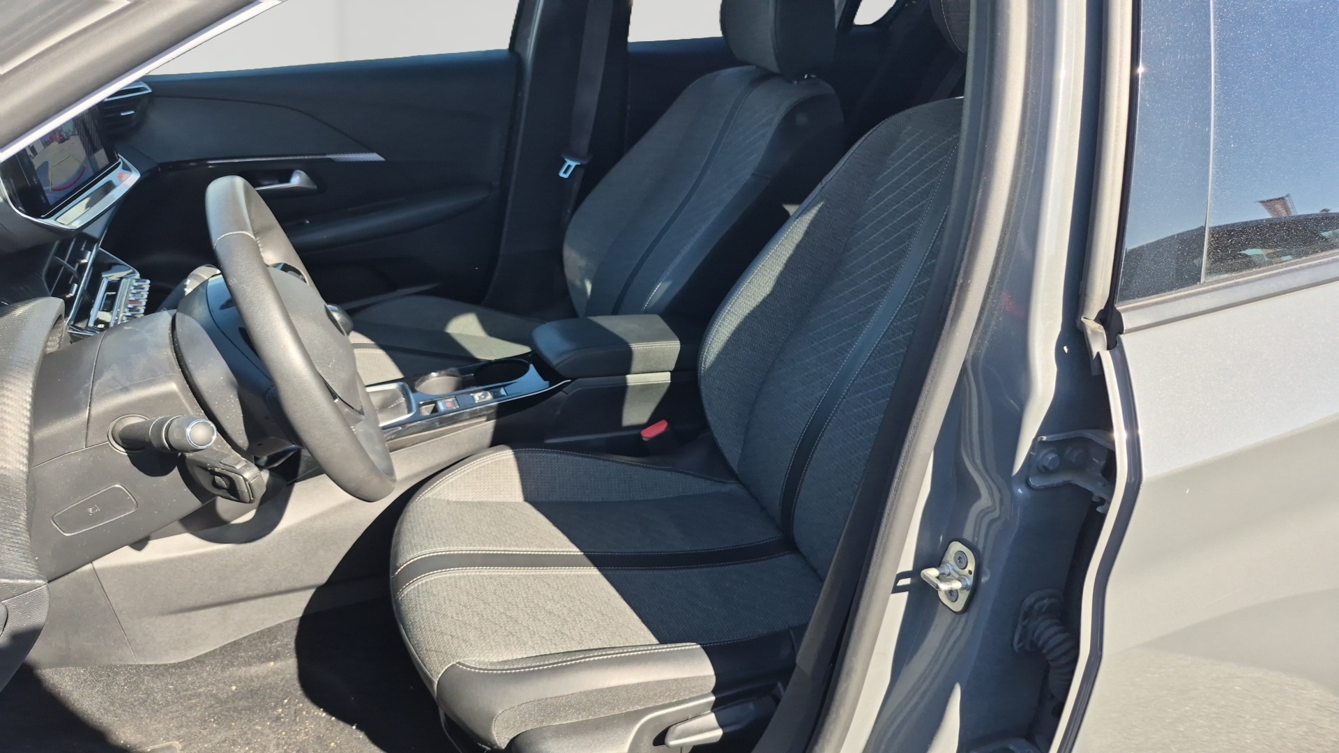 PEUGEOT 208 ALL PT100 BVM