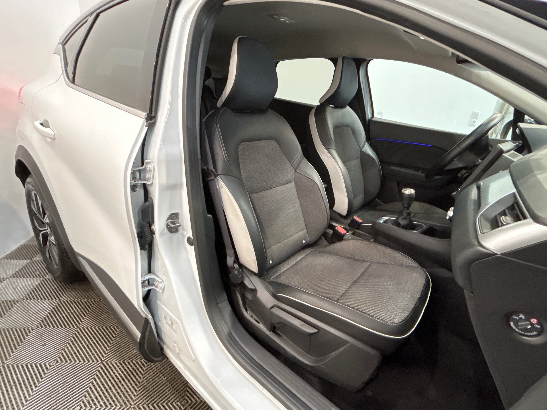 RENAULT CAPTUR techno TCe 90