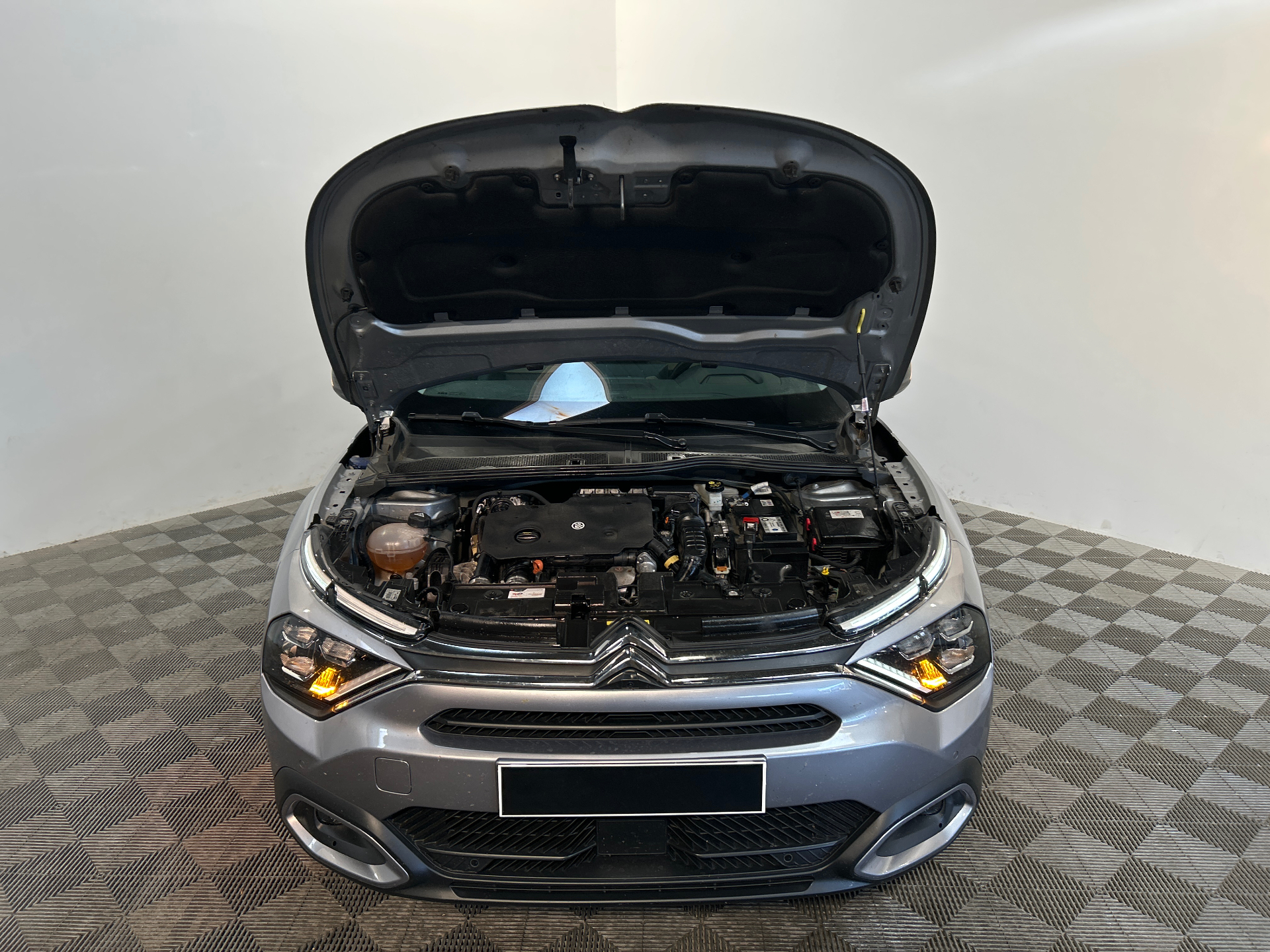 CITROEN C4 BlueHDi 130 EAT8 Max — expertise