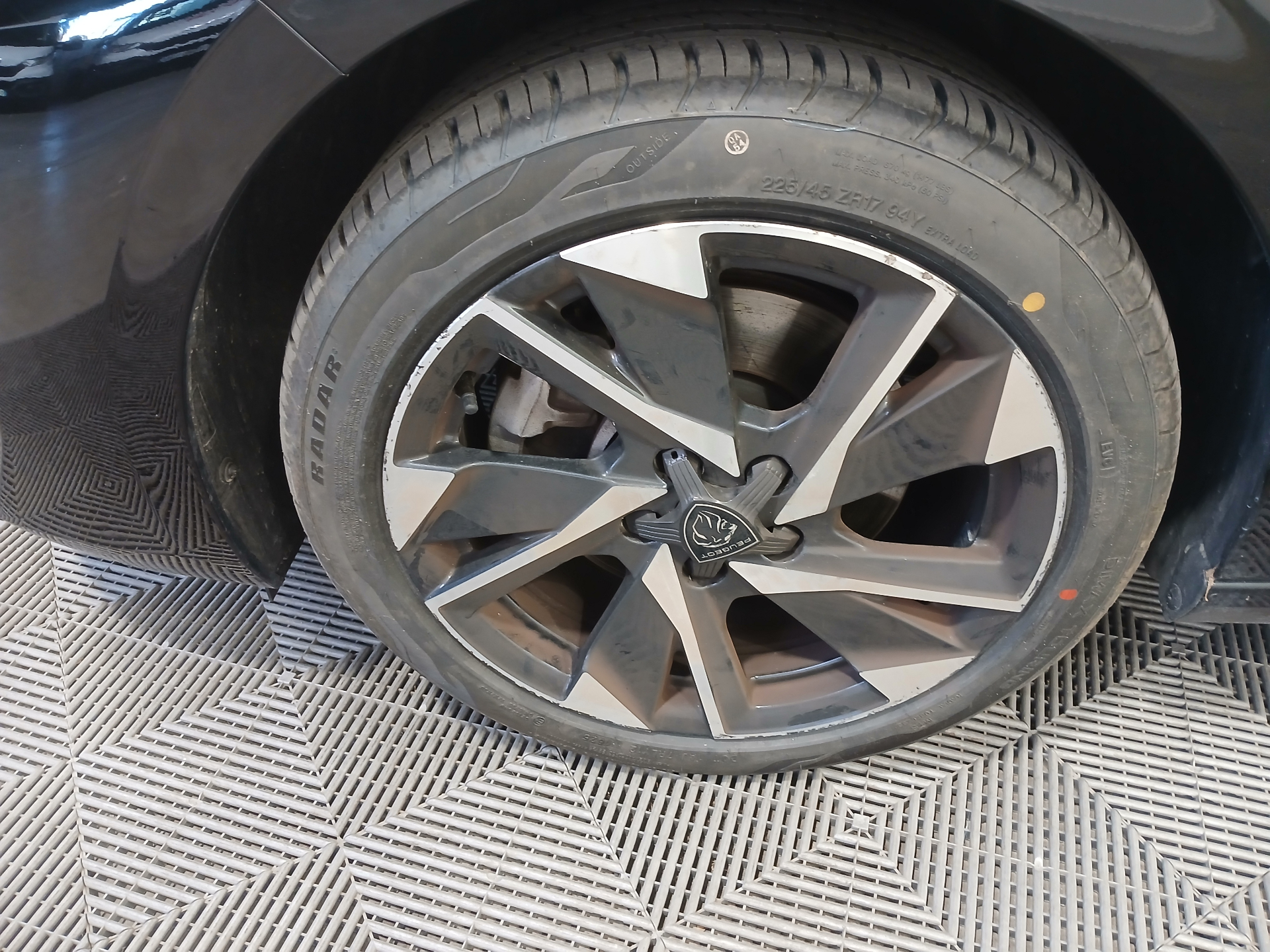 PEUGEOT 308 SW SW Allure BlueHDI 130 ch S&S EAT8 — expertise