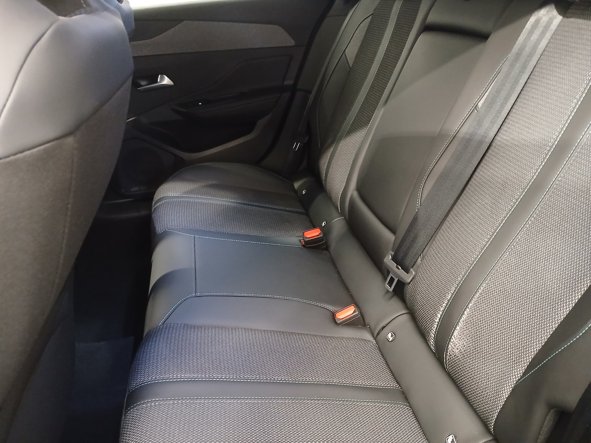 PEUGEOT 308 SW SW Allure BlueHDI 130 ch S&S EAT8