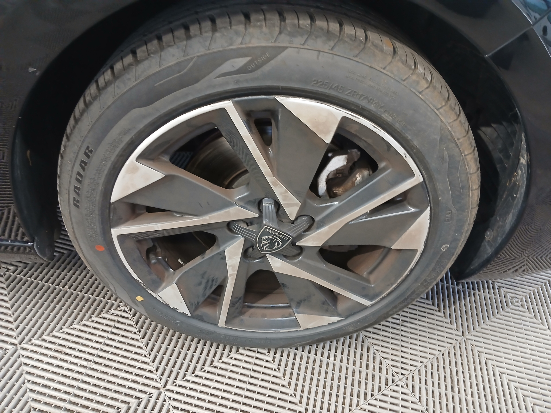 PEUGEOT 308 SW SW Allure BlueHDI 130 ch S&S EAT8 — expertise
