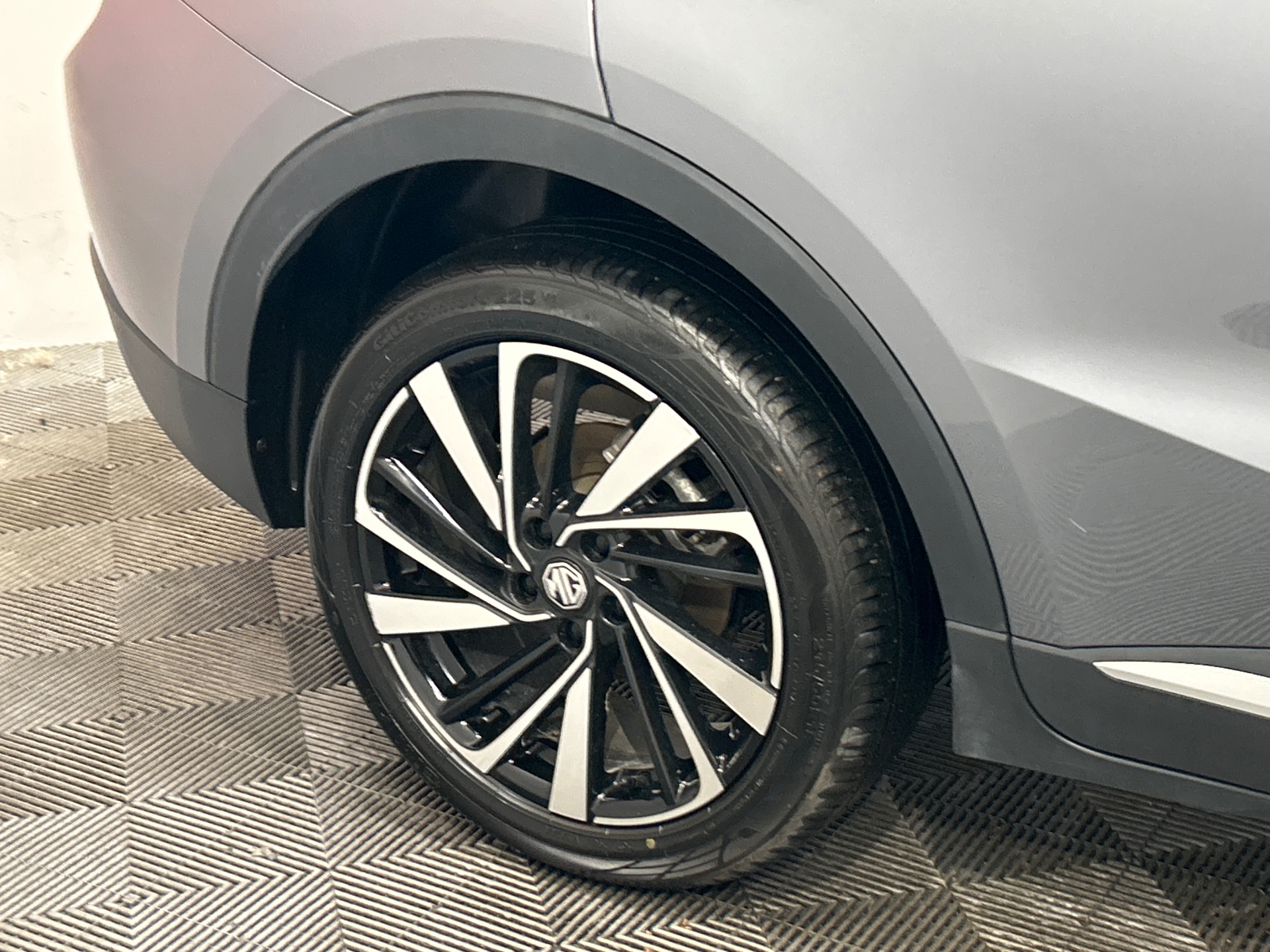 MG ZS 1.5 L Hybrid+ 197 ch Luxury — expertise