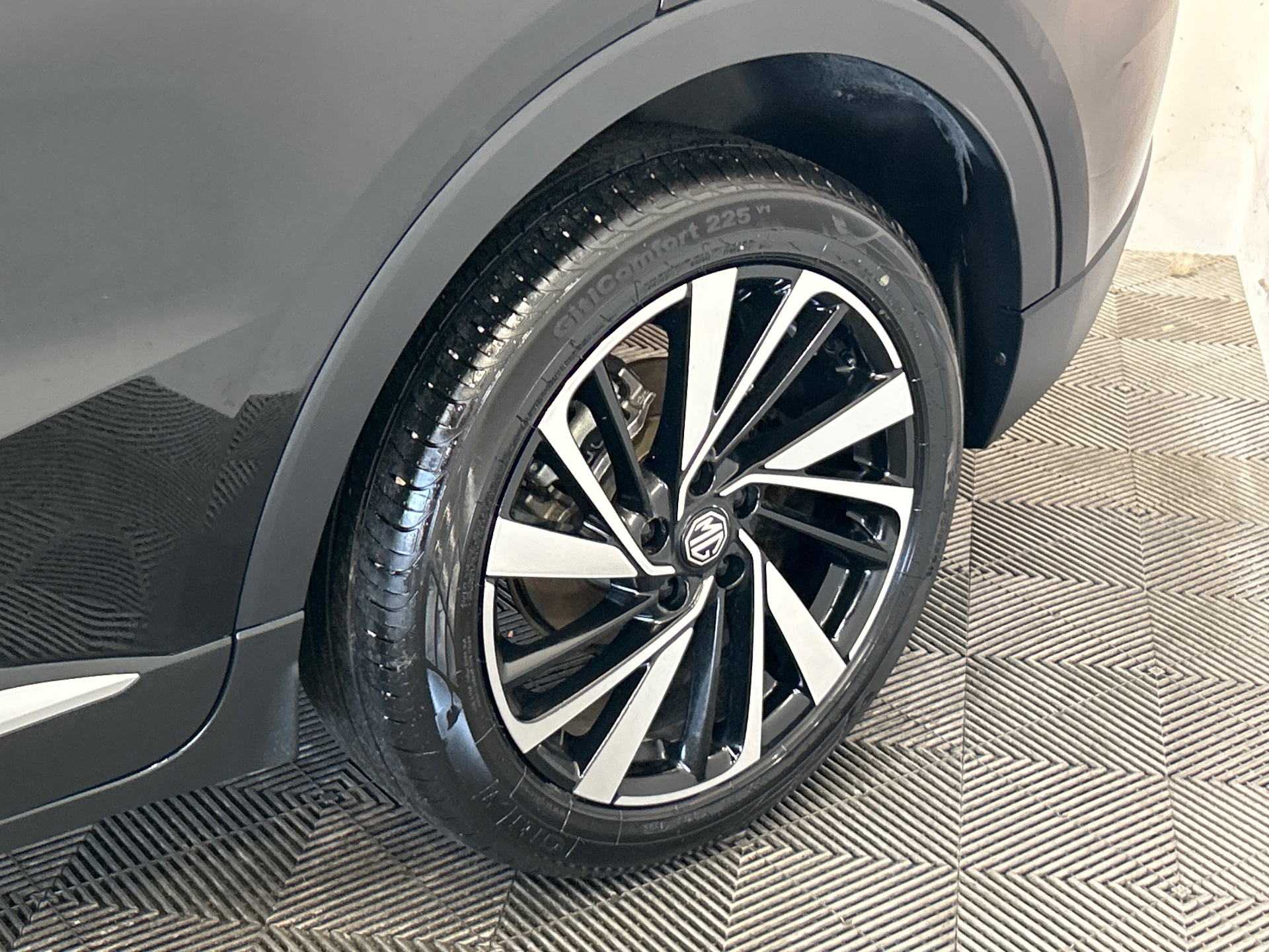 MG ZS 1.5 Hybrid 197 Luxury — expertise