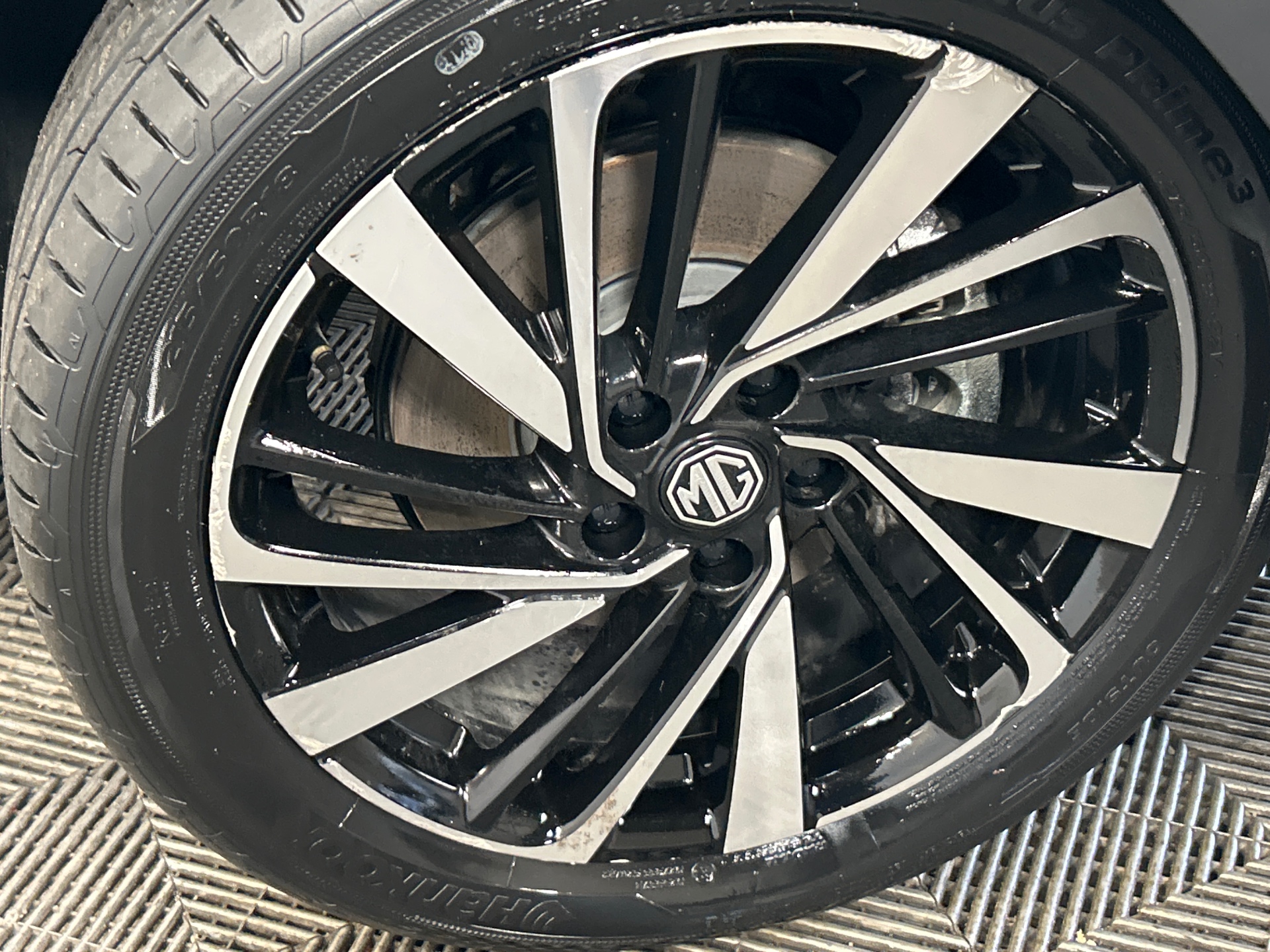 MG ZS 1.5 Hybrid 197 Luxury — expertise