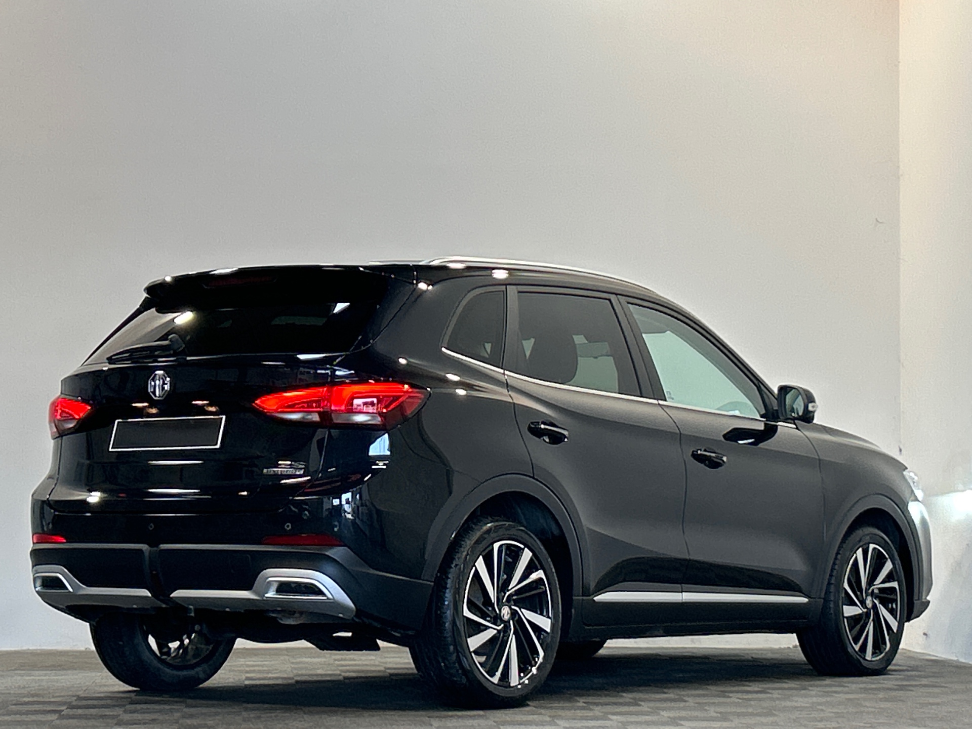 MG ZS 1.5 Hybrid 197 Luxury