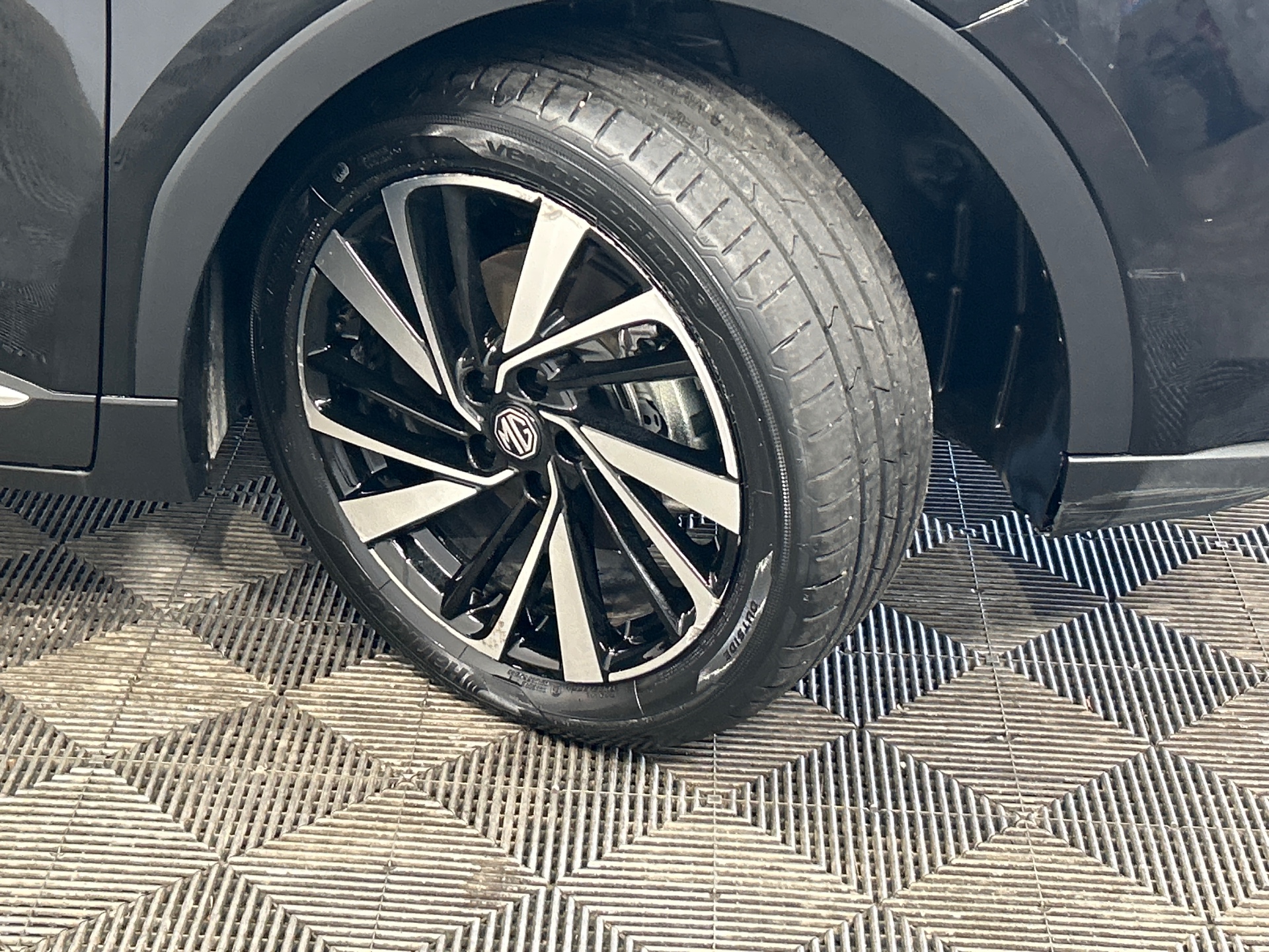MG ZS 1.5 Hybrid 197 Luxury — expertise