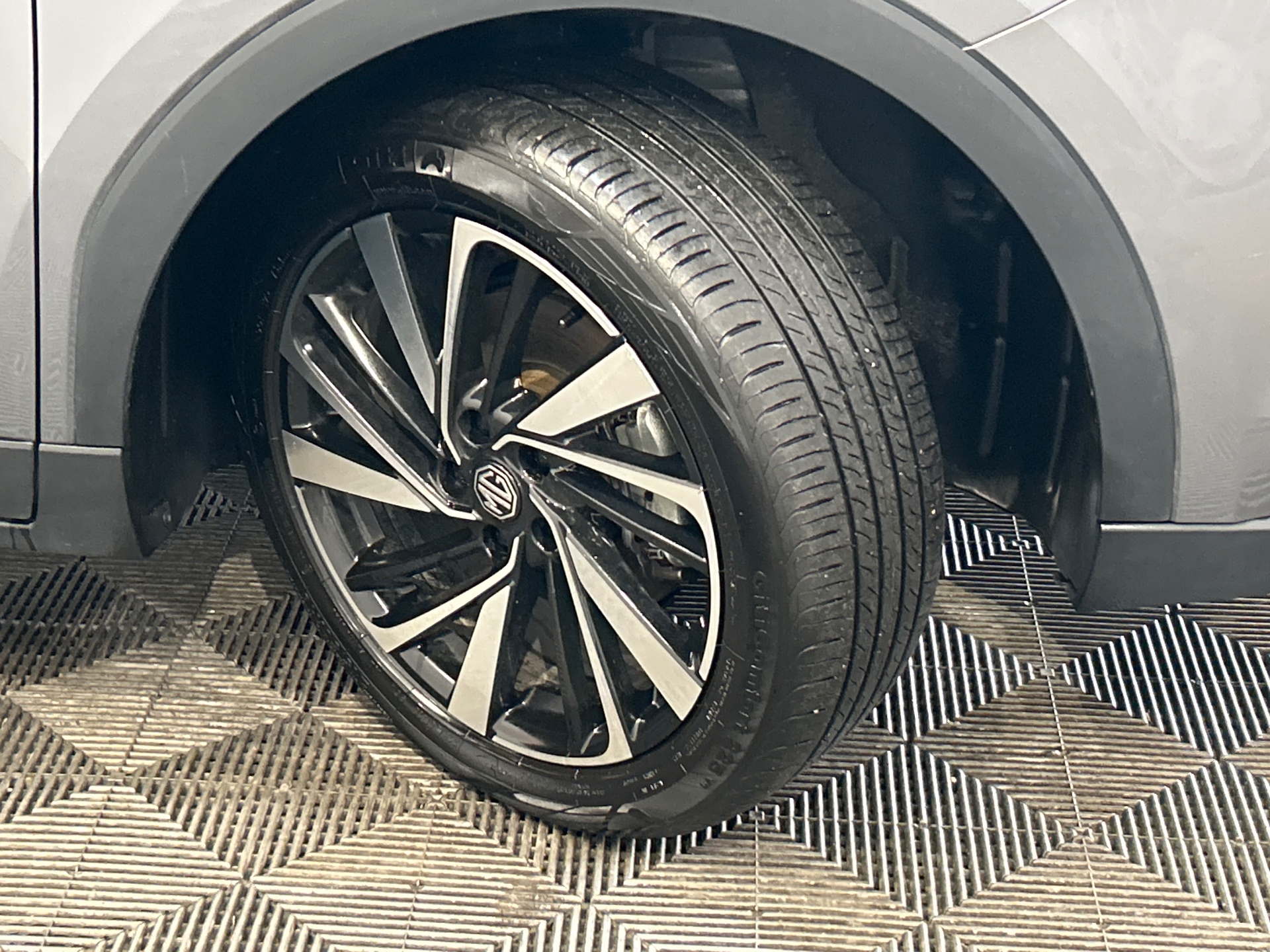 MG ZS 1.5 L Hybrid+ 197 ch Luxury — expertise