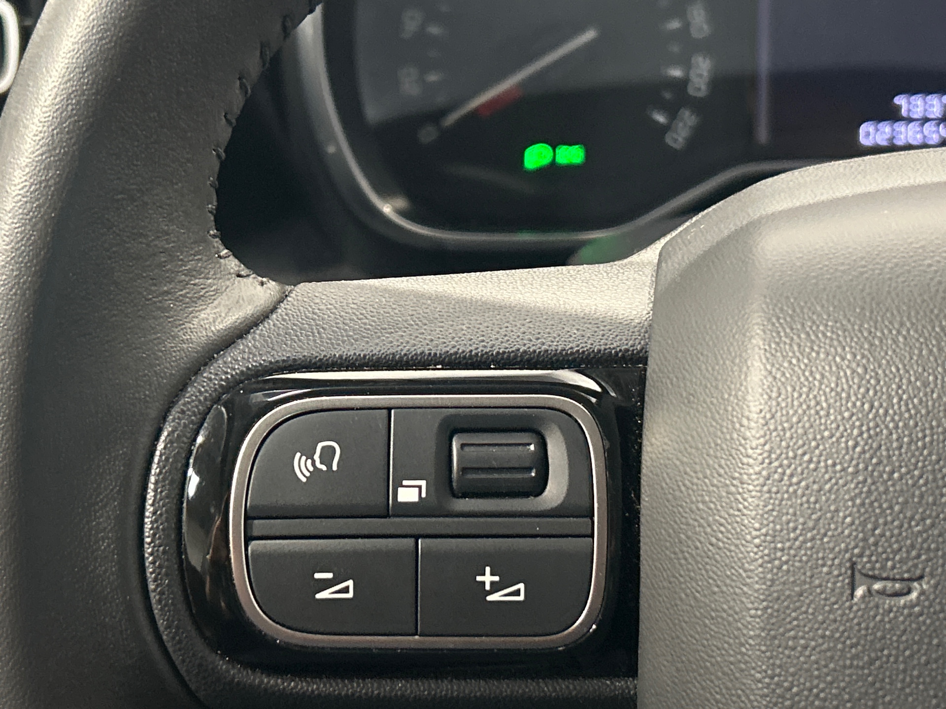CITROEN C3 AIRCROSS PT110 S&S BVM6 SHINE