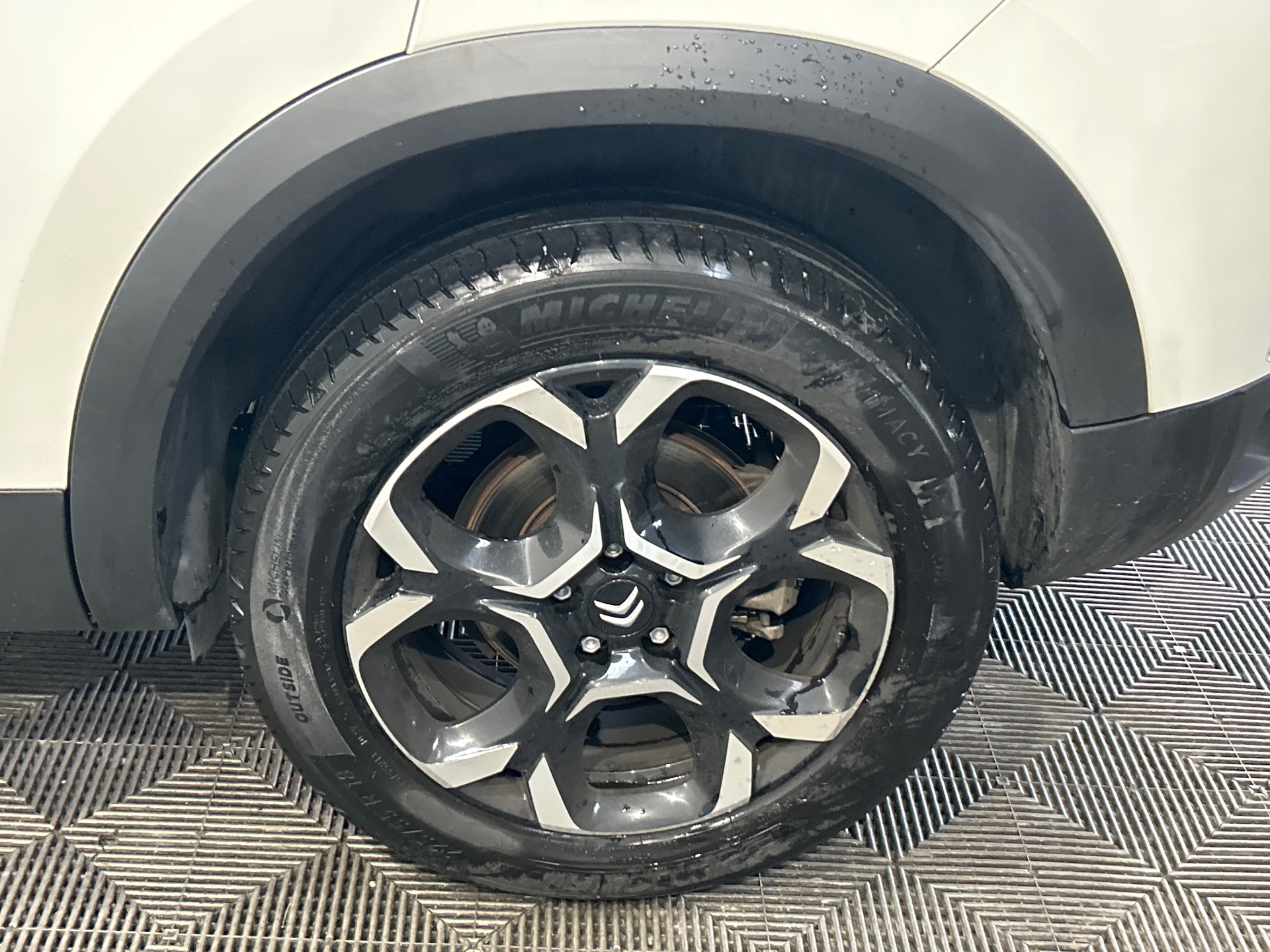 CITROEN C5 AIRCROSS PTECH 130 S&S EAT8 C-SERIES — expertise