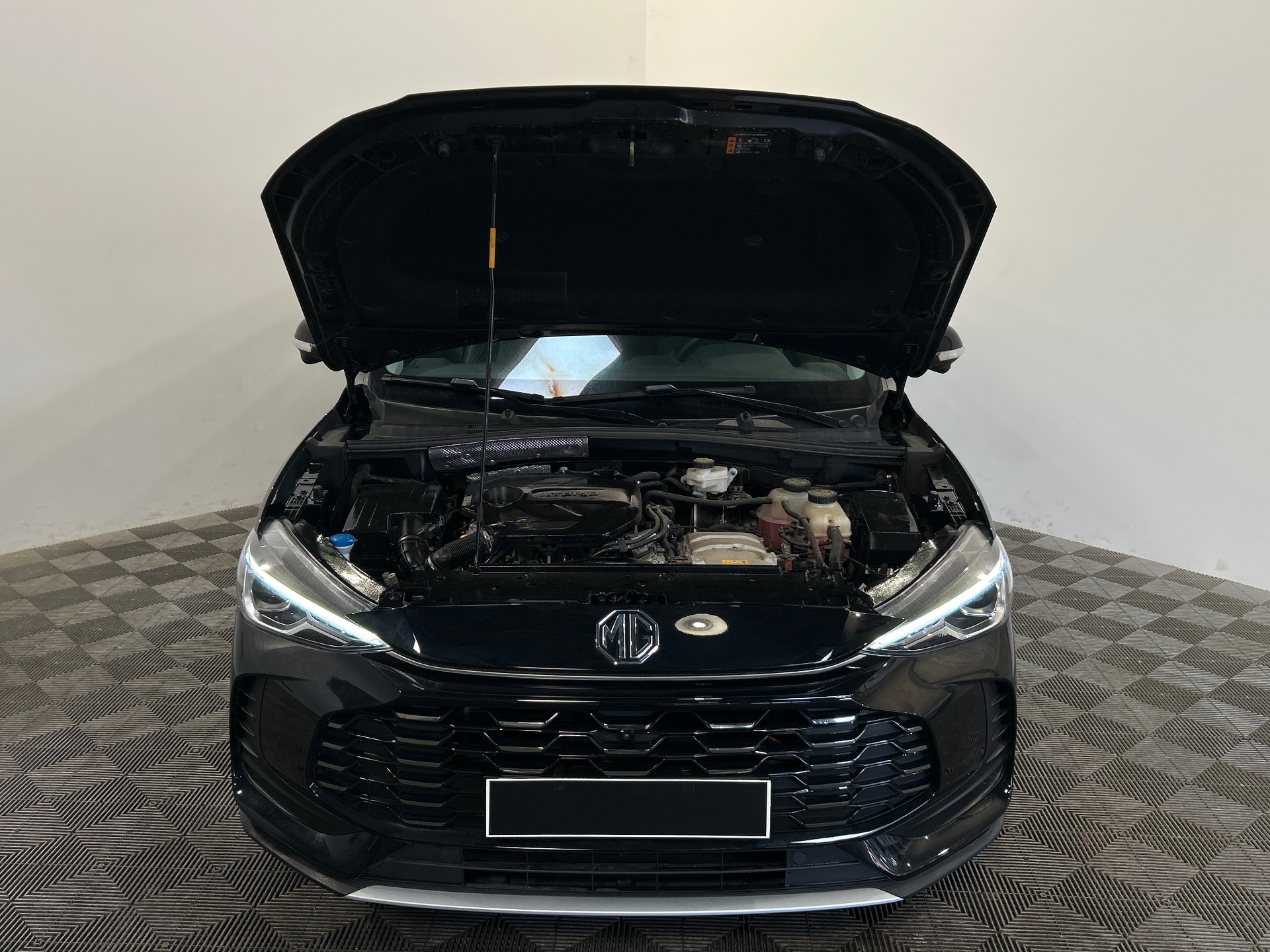 MG ZS 1.5 Hybrid 197 Luxury — expertise