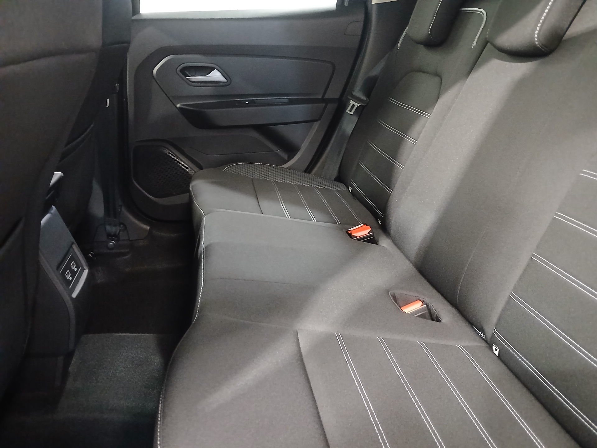 DACIA DUSTER ECO-G 100 4x2 Journey +