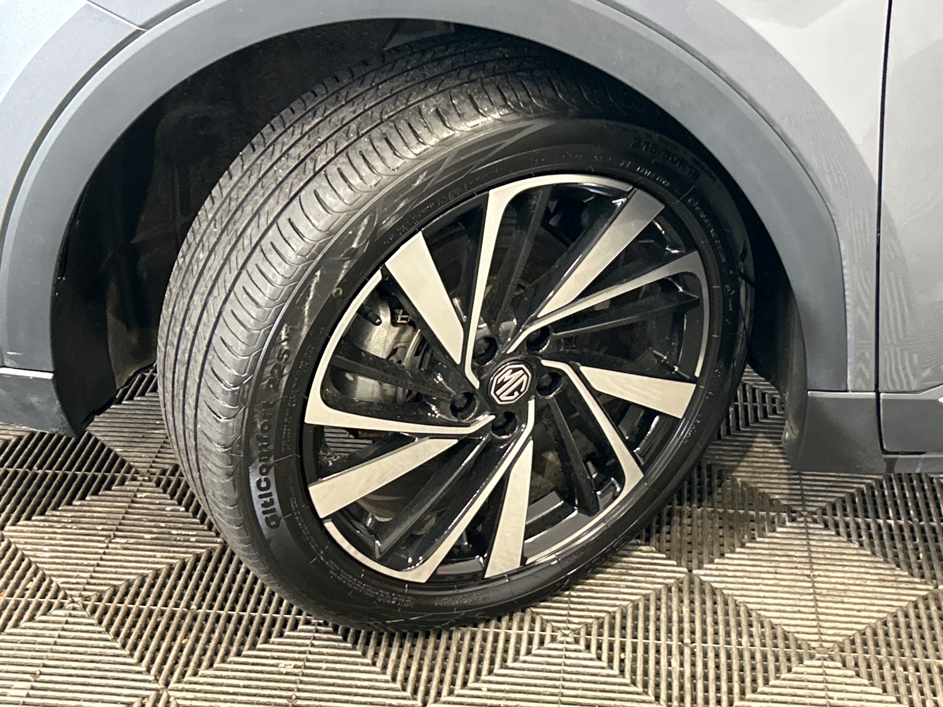 MG ZS 1.5 L Hybrid+ 197 ch Luxury — expertise