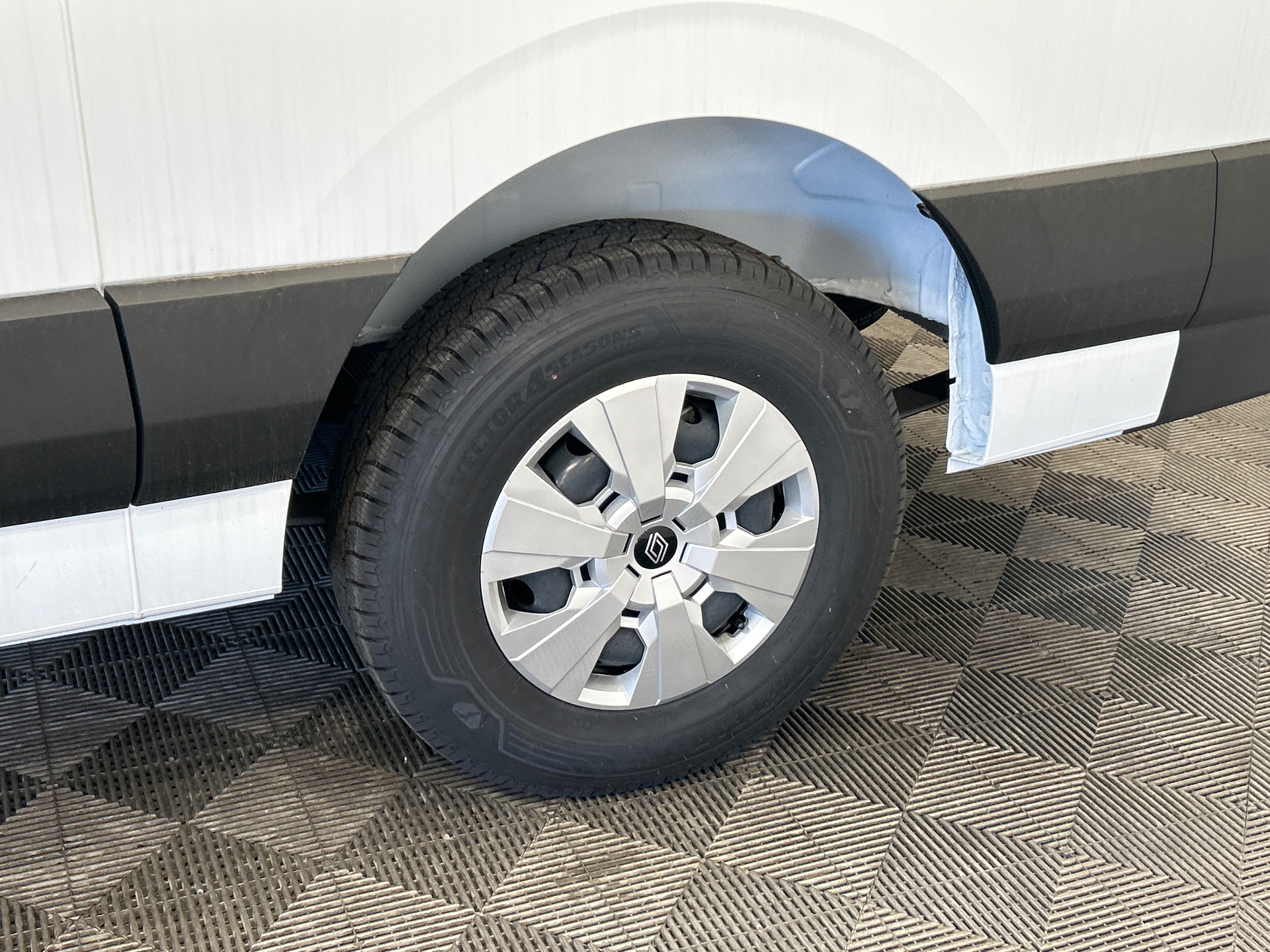 RENAULT MASTER FOURGON FG BLUE DCI 150 L2H2 3T5 TR ADVANCE — expertise