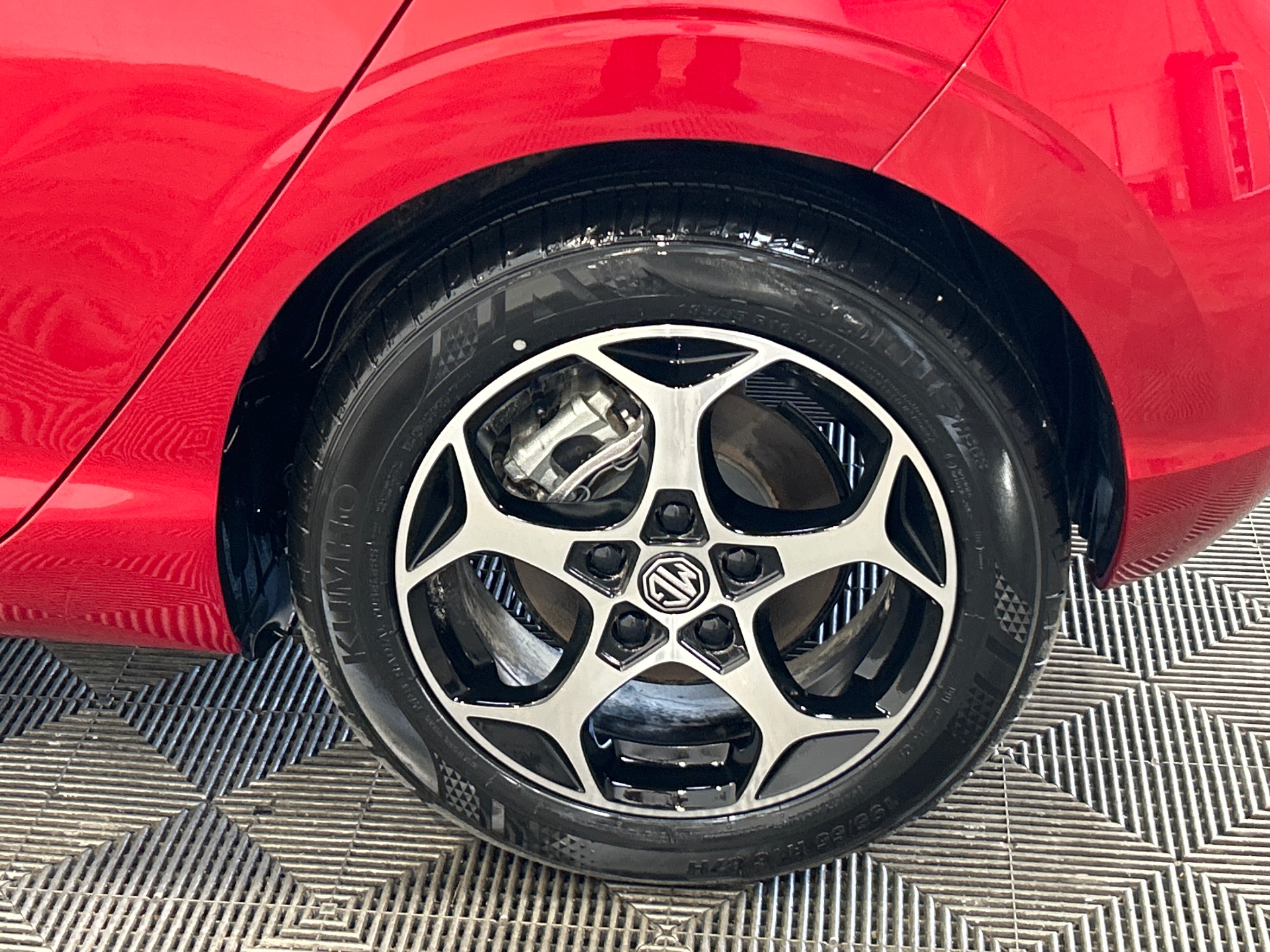 MG MG3 1.5 L Hybrid+ 195 ch Luxury — expertise