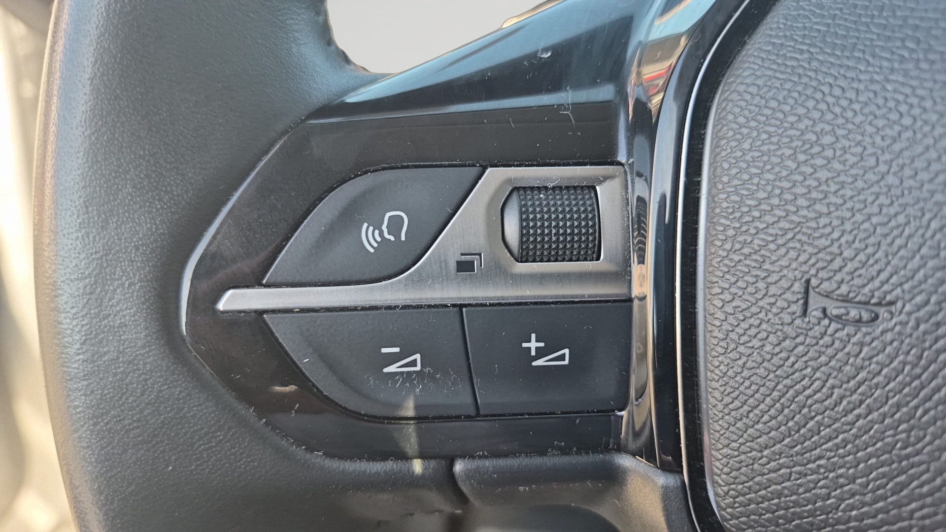 PEUGEOT 208 STYLE PURETECH 75 S&S BVM5