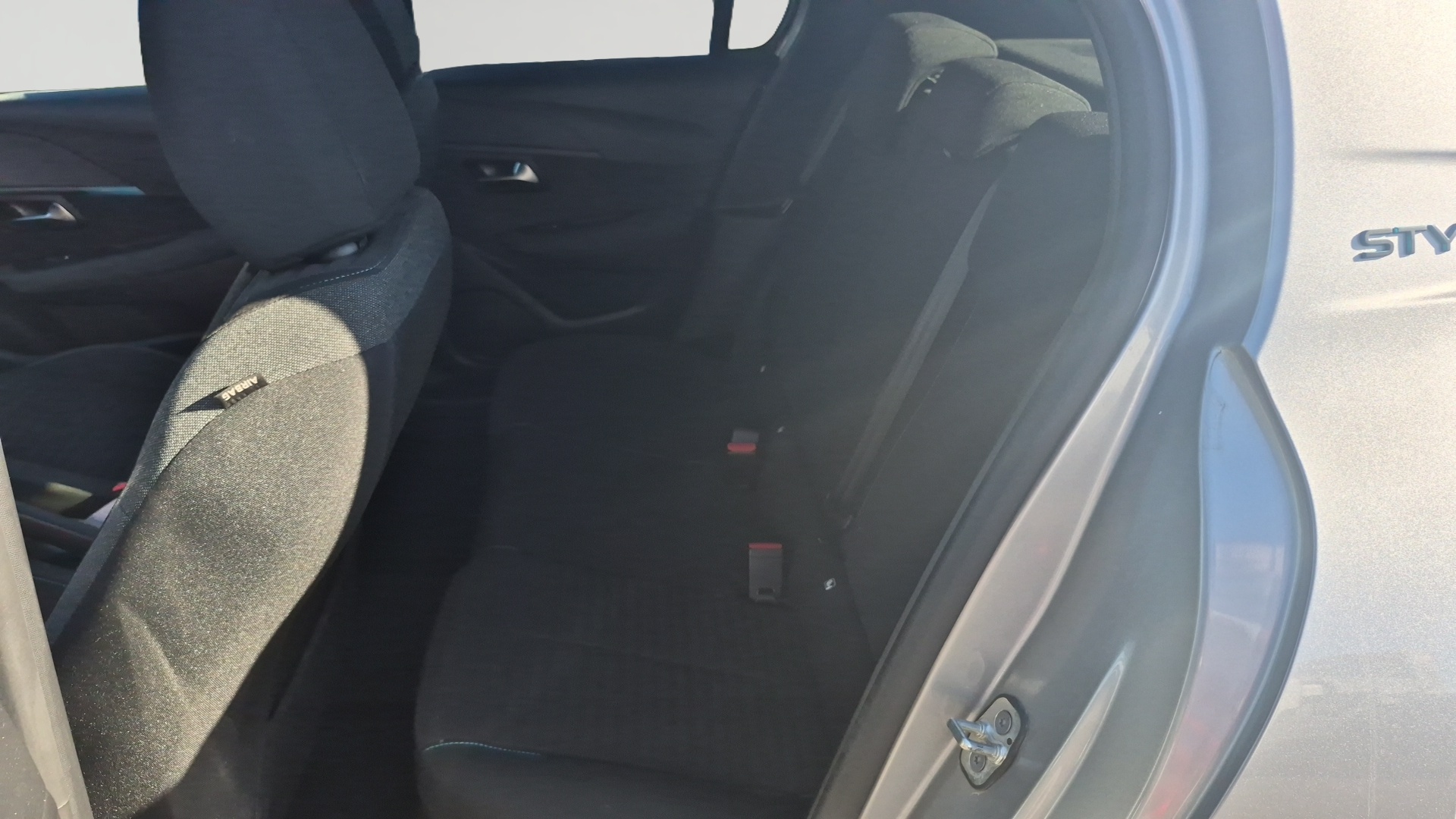 PEUGEOT 208 STYLE PURETECH 75 S&S BVM5