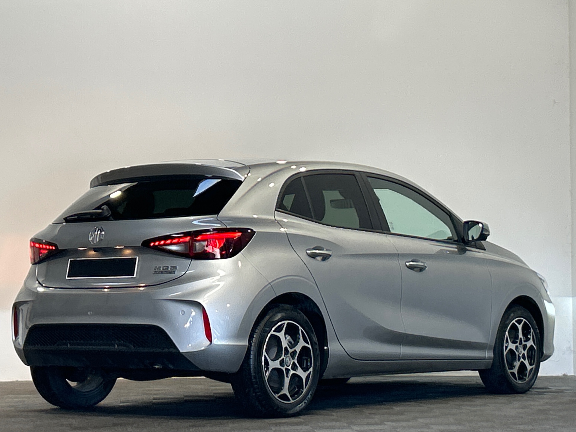 MG MG3 1.5 L Hybrid+ 195 ch Luxury