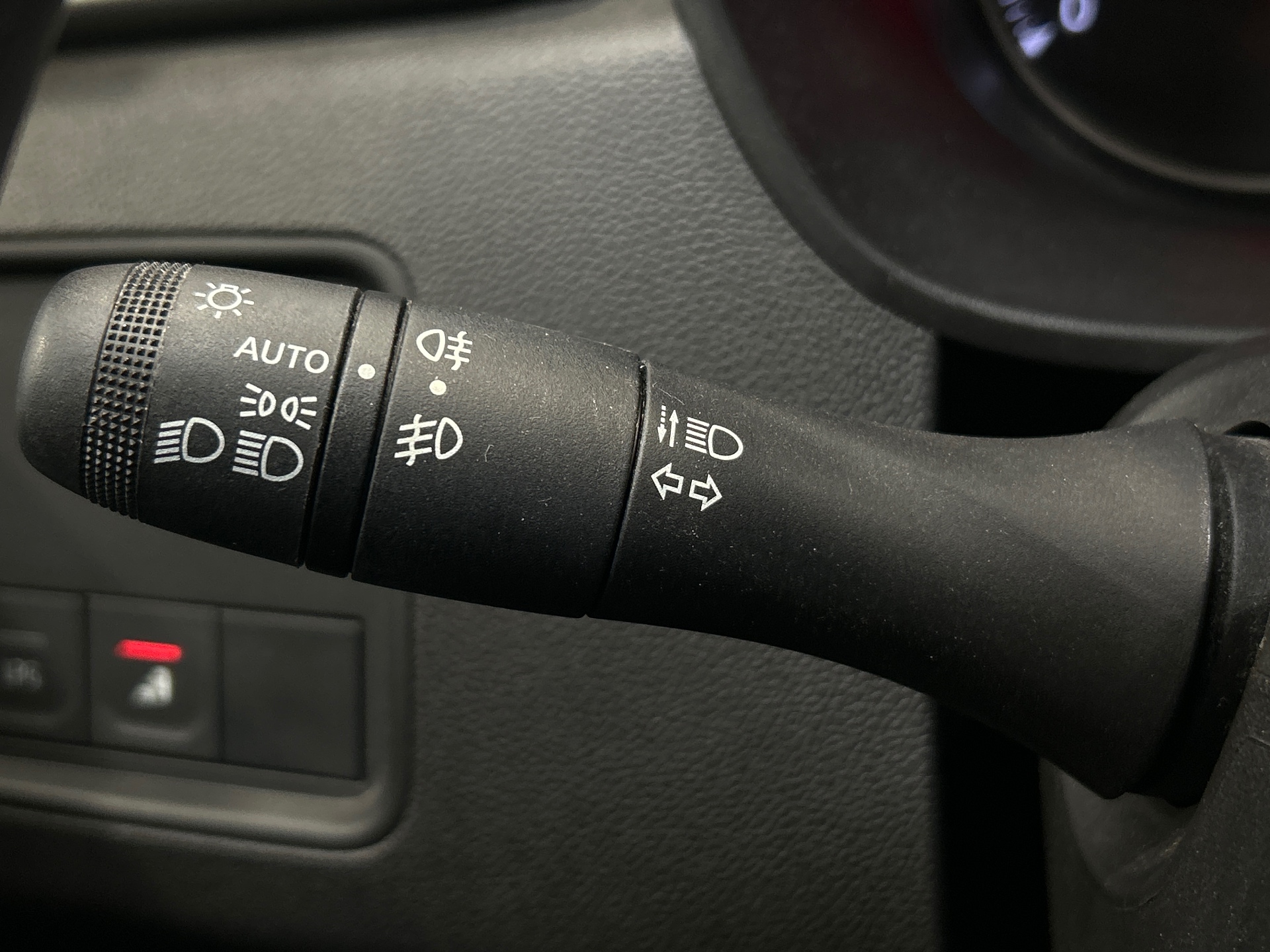 DACIA DUSTER ECO-G 100 4x2 Journey +