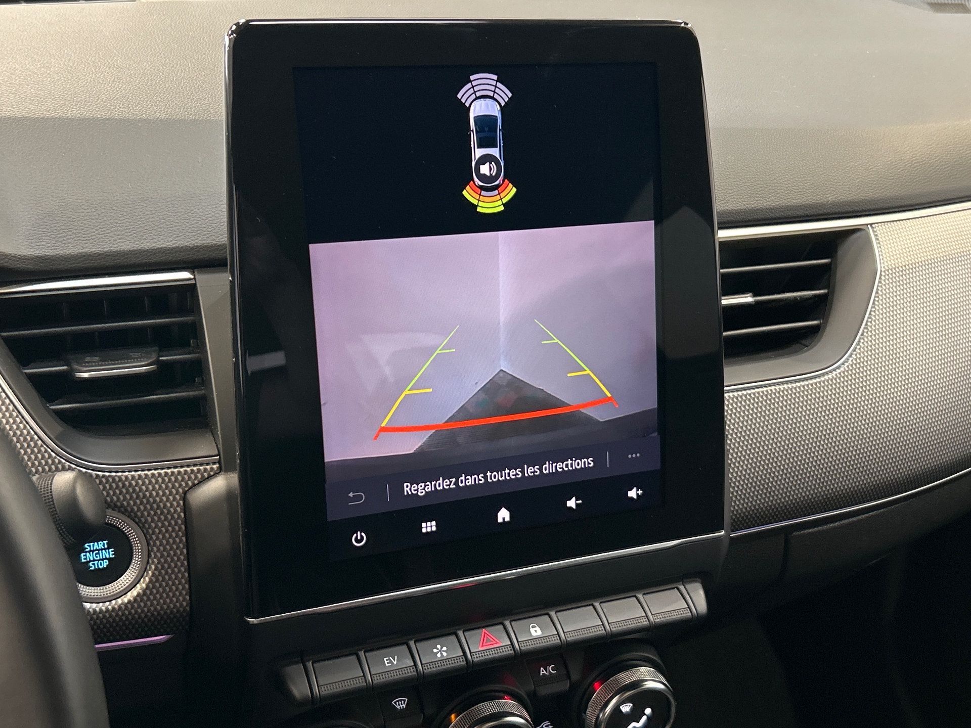 RENAULT ARKANA E-Tech 145 - 23 Techno
